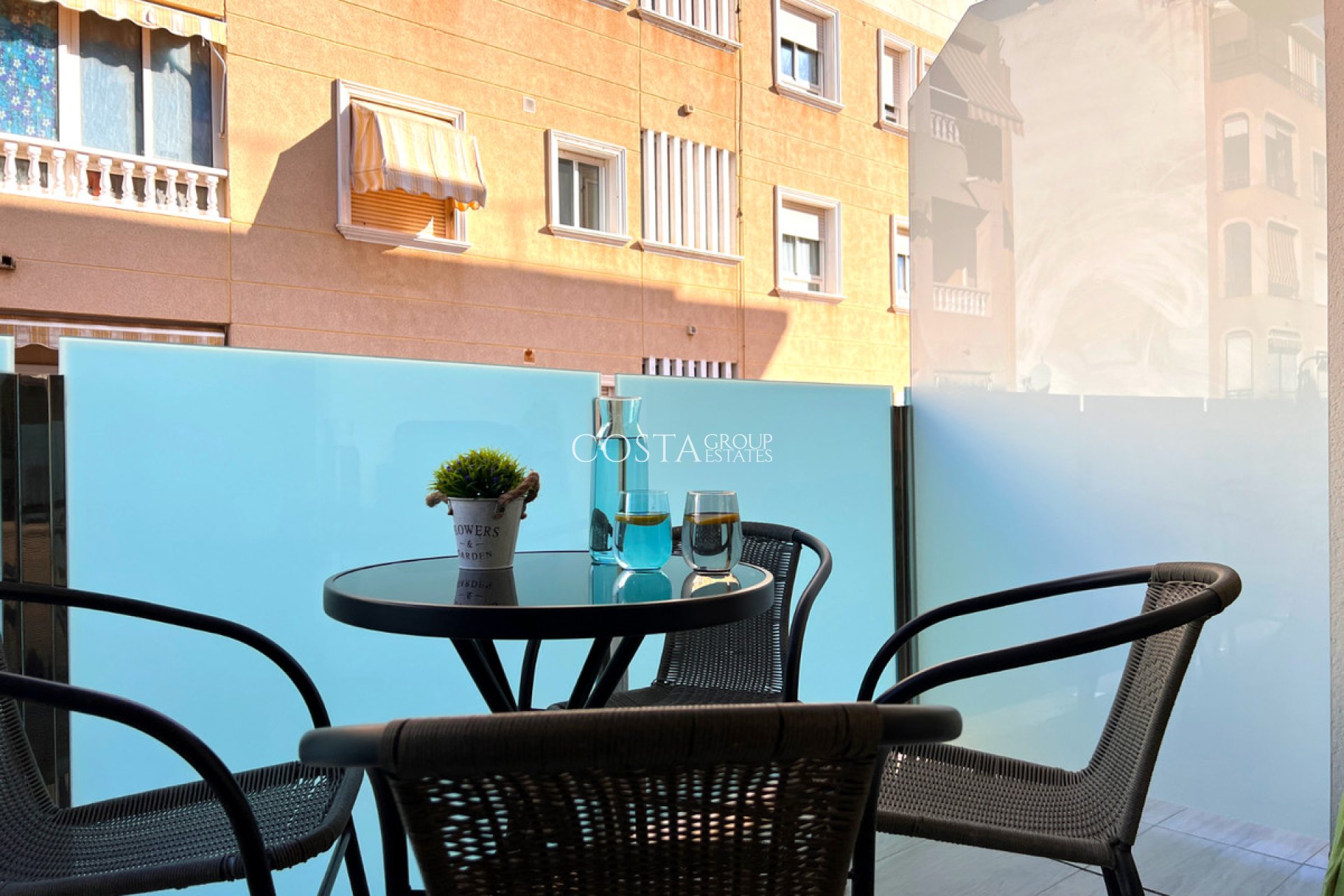 Herverkoop - Apartments -
Torrevieja - Playa del Cura