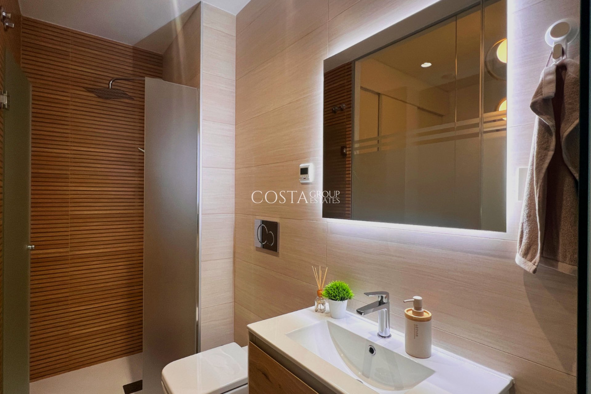 Herverkoop - Apartments -
Torrevieja - Playa del Cura