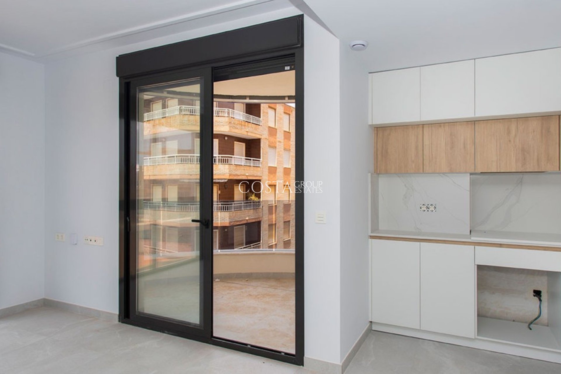 Herverkoop - Apartments -
Torrevieja - Playa del Cura