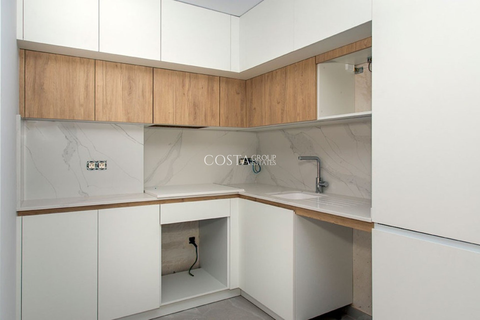 Herverkoop - Apartments -
Torrevieja - Playa del Cura