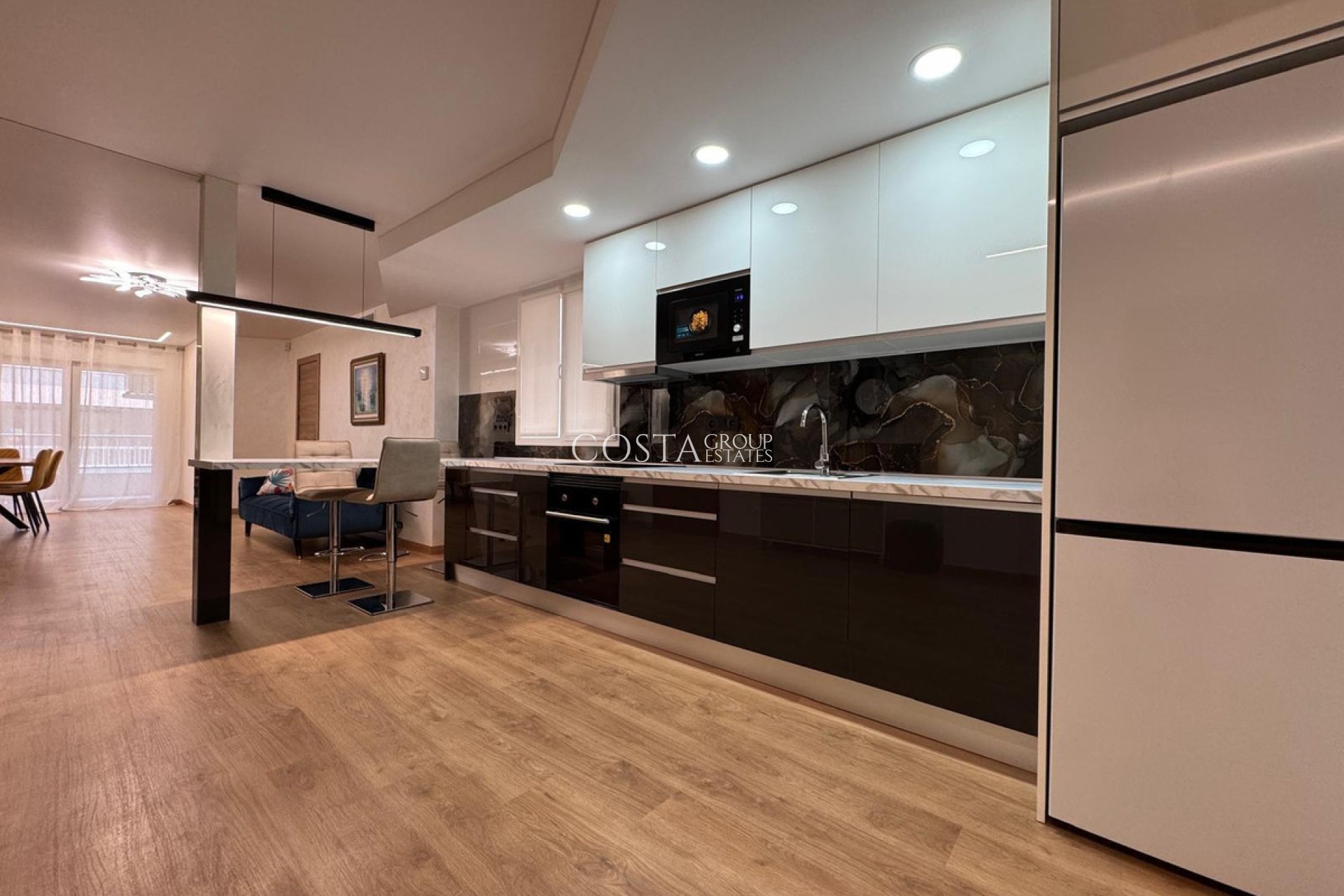 Herverkoop - Apartments -
Torrevieja - Torrevieja Centro