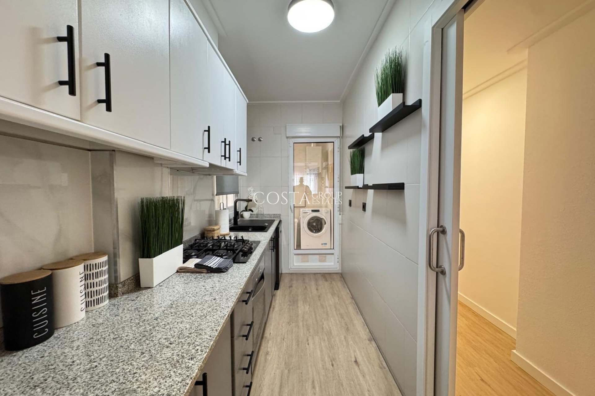 Herverkoop - Apartments -
Torrevieja - Torrevieja Centro