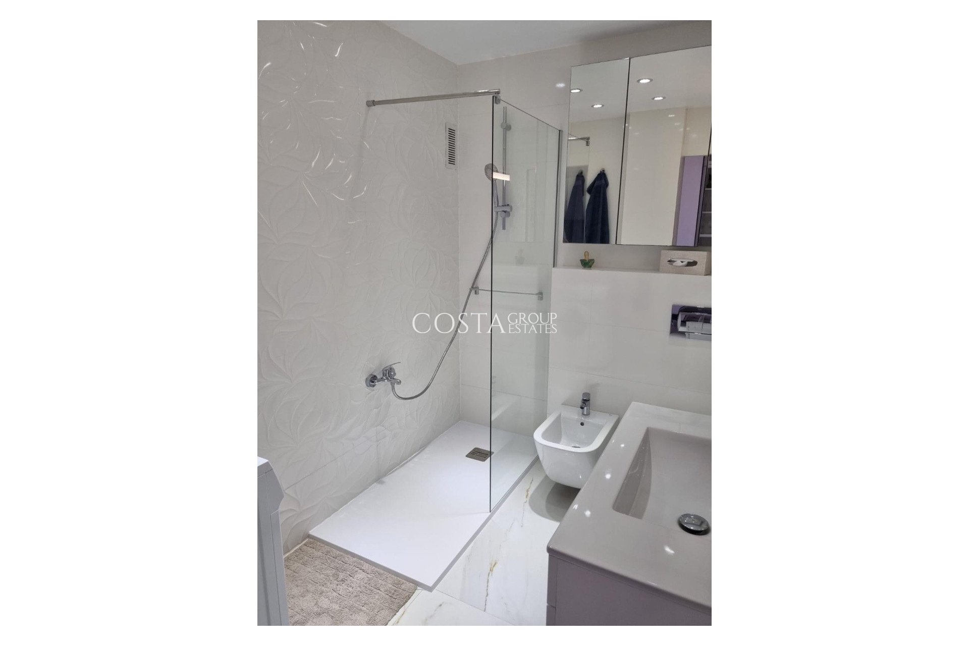 Herverkoop - Apartments -
Torrevieja - Torrevieja Centro