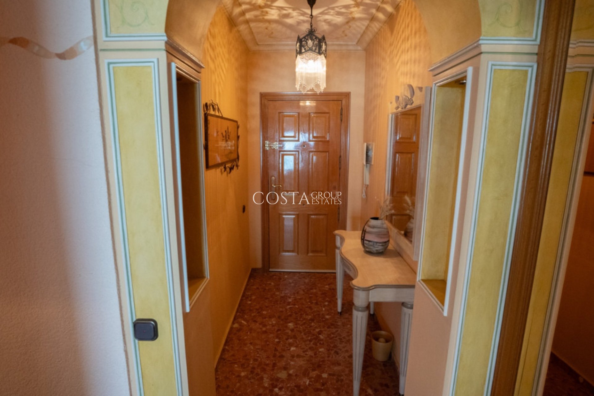 Herverkoop - Apartments -
Torrevieja - Torrevieja Centro