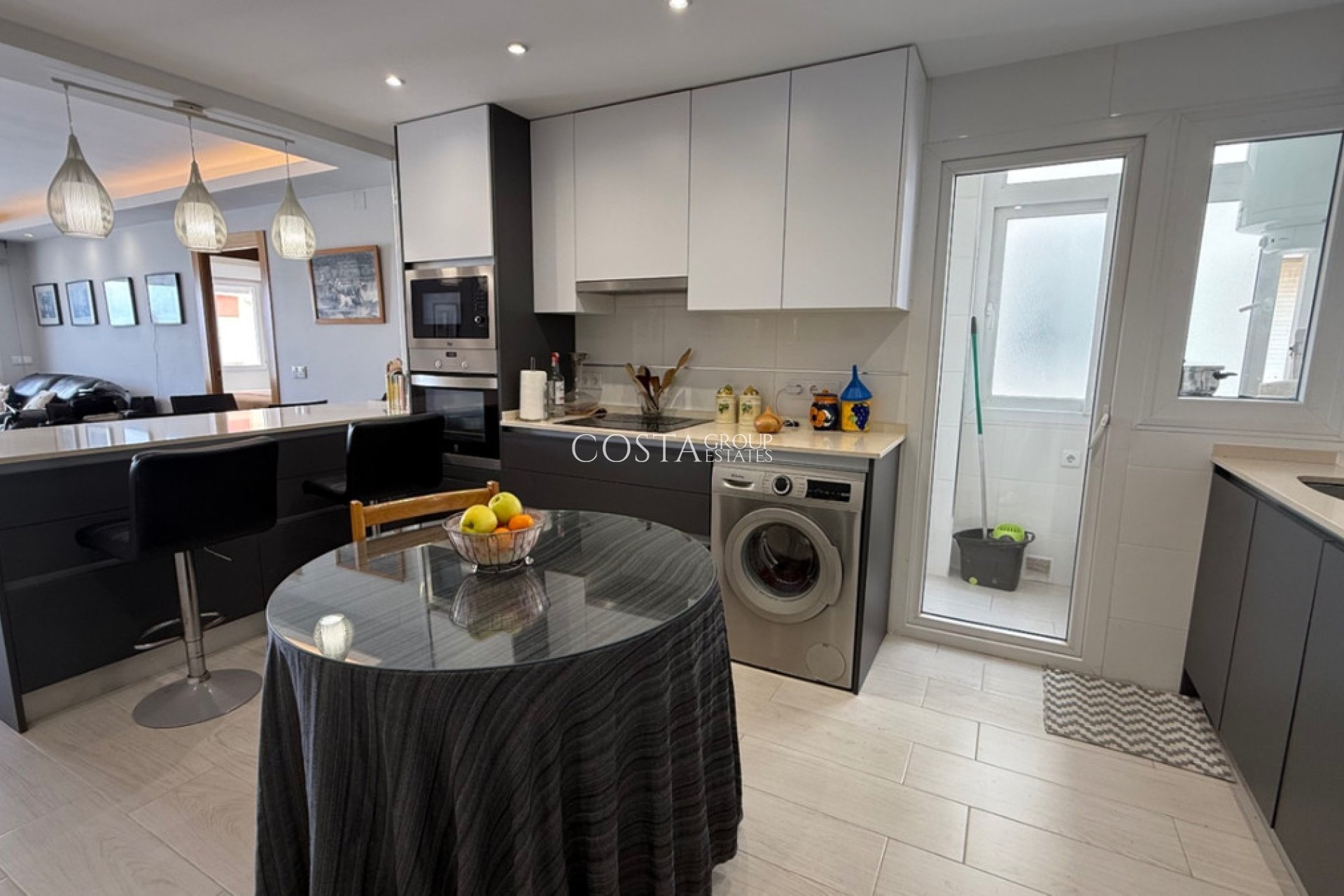 Herverkoop - Apartments -
Torrevieja - Torrevieja Centro