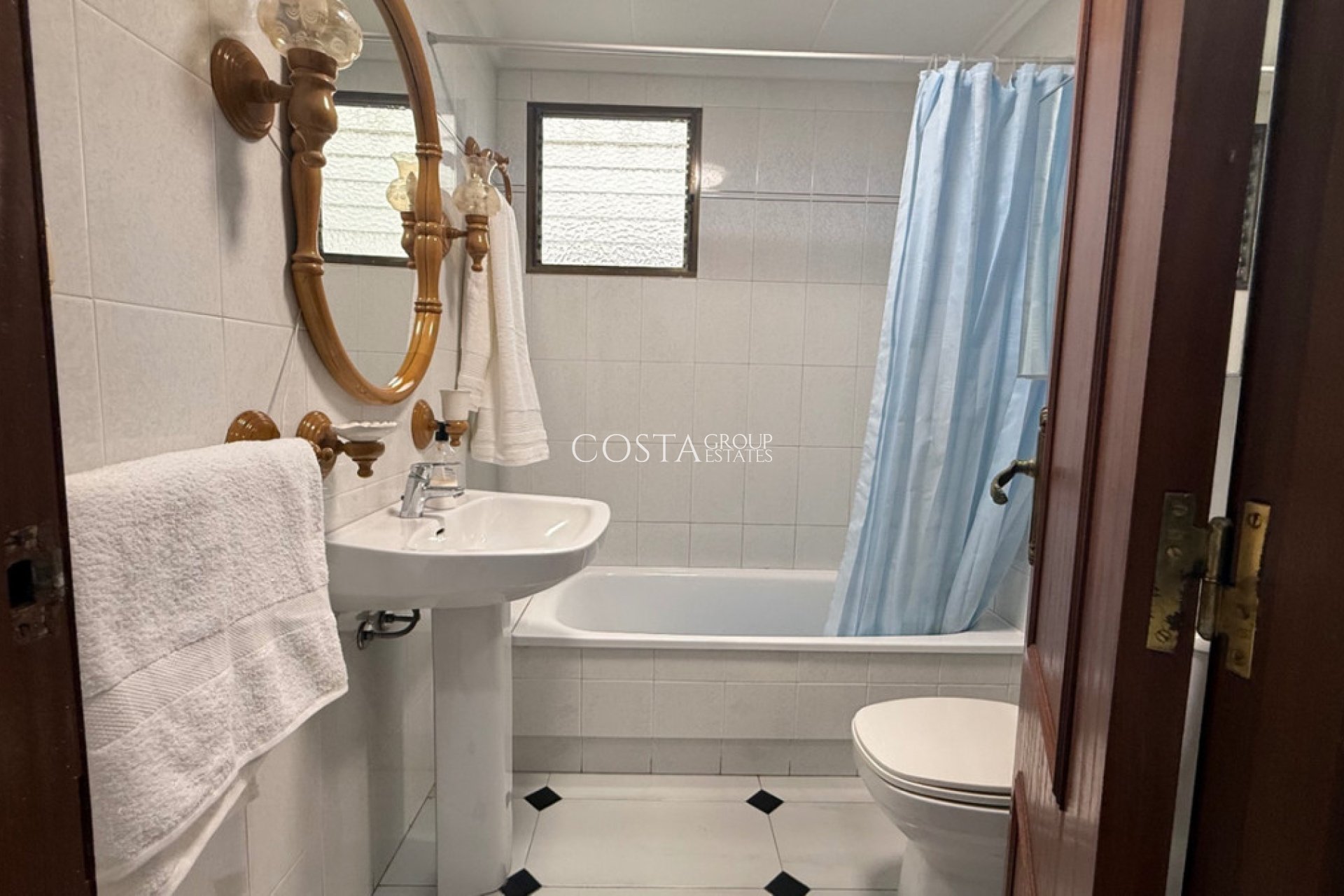 Herverkoop - Apartments -
Torrevieja - Torrevieja Centro