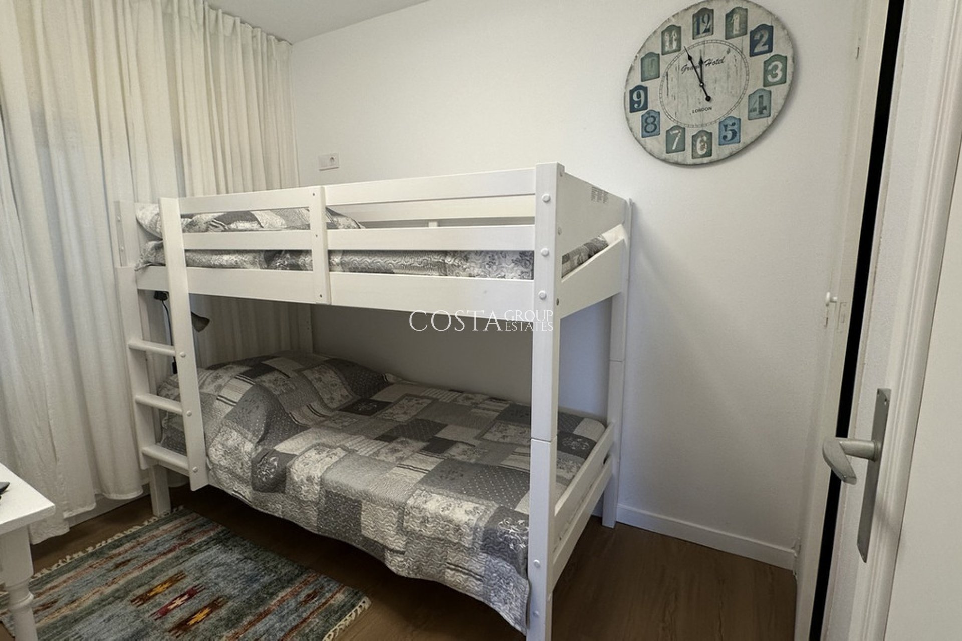 Herverkoop - Apartments -
Torrevieja - Torrevieja Centro