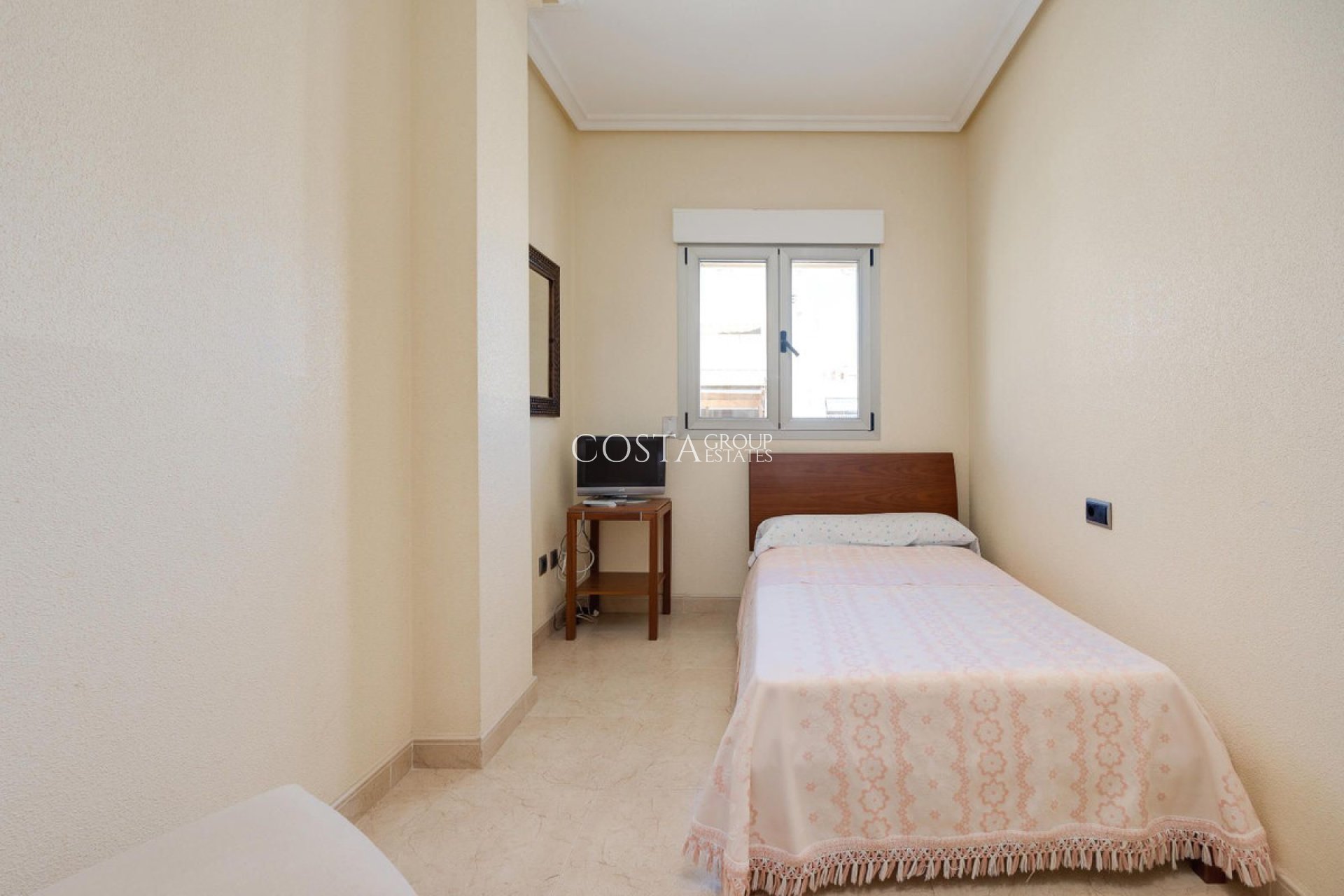 Herverkoop - Apartments -
Torrevieja - Torrevieja Centro