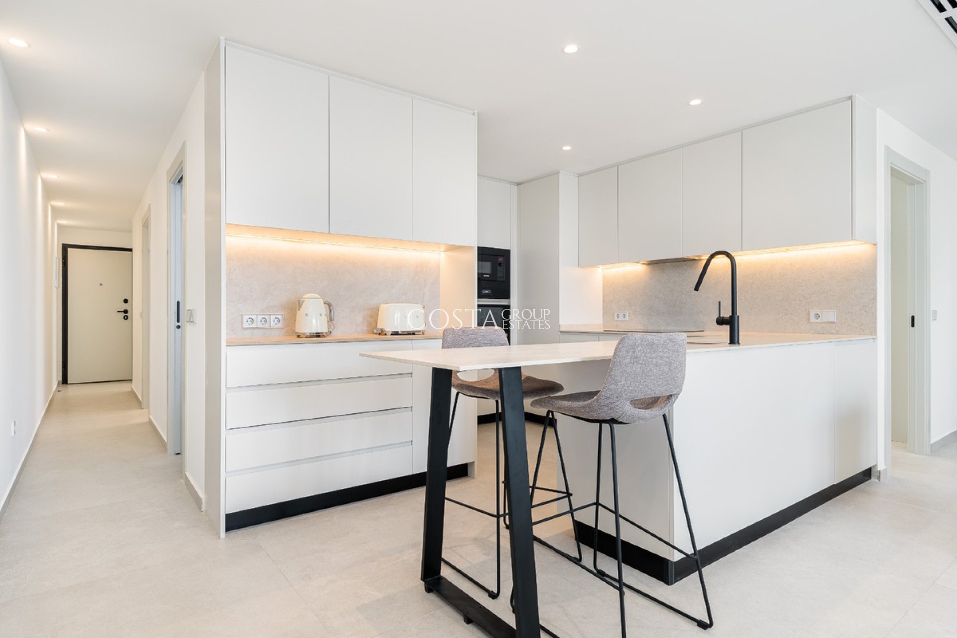 Herverkoop - Apartments -
Torrevieja - Torrevieja Centro