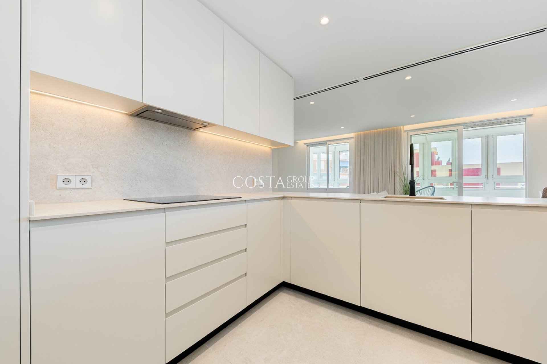 Herverkoop - Apartments -
Torrevieja - Torrevieja Centro