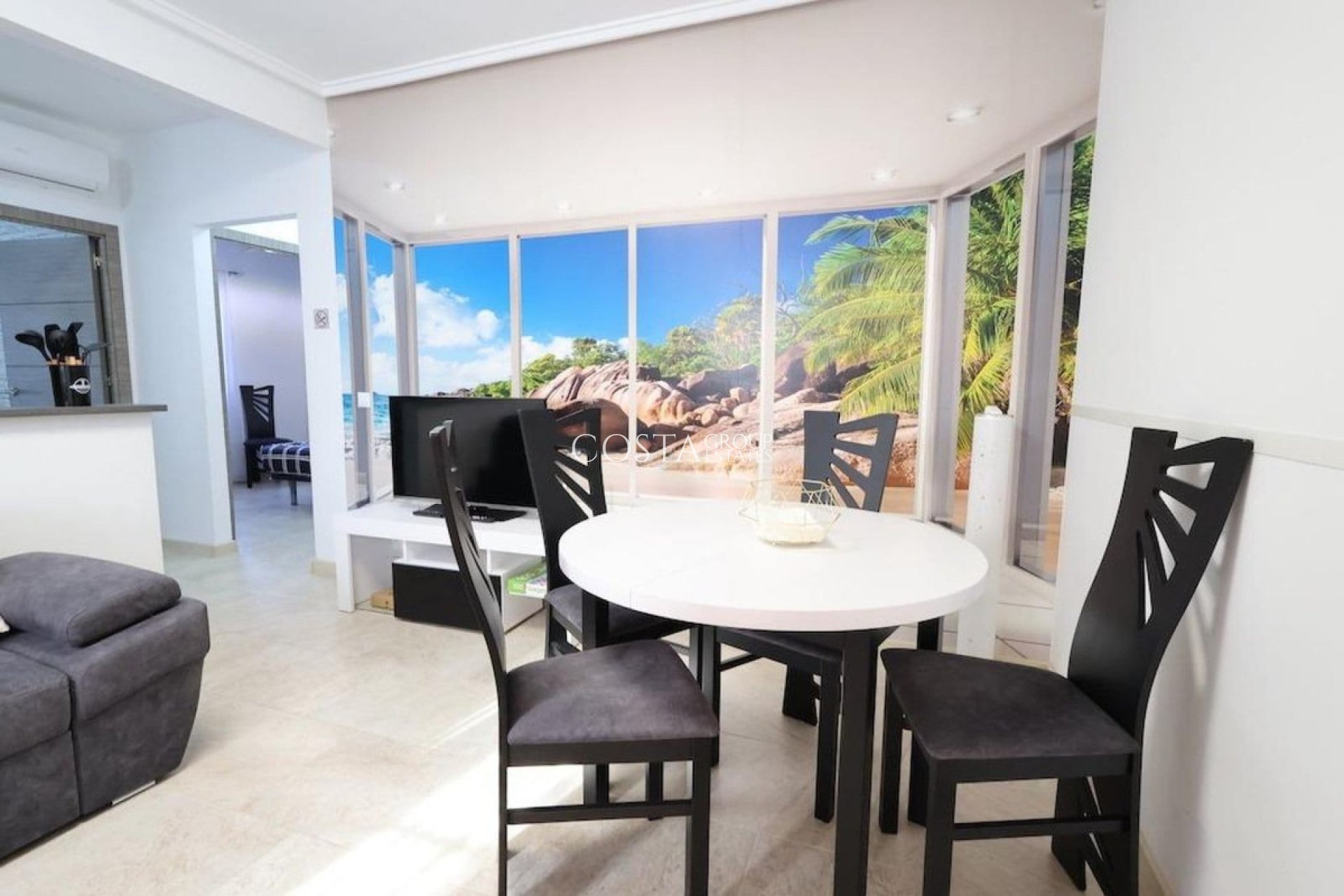 Herverkoop - Apartments -
Torrevieja - Torrevieja Centro