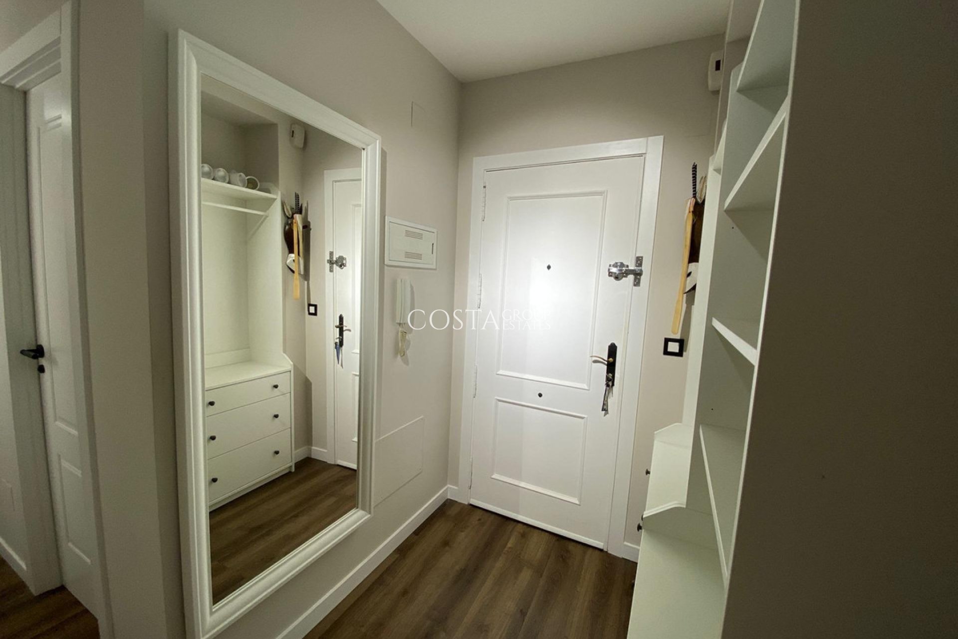 Herverkoop - Apartments -
Torrevieja - Torrevieja Centro