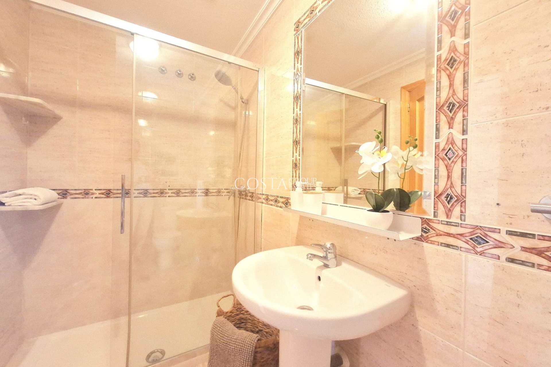 Herverkoop - Apartments -
Torrevieja - Torrevieja Centro