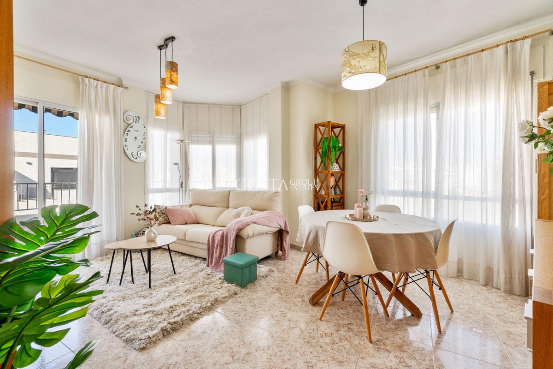 Herverkoop - Apartments -
Torrevieja - Torrevieja Centro