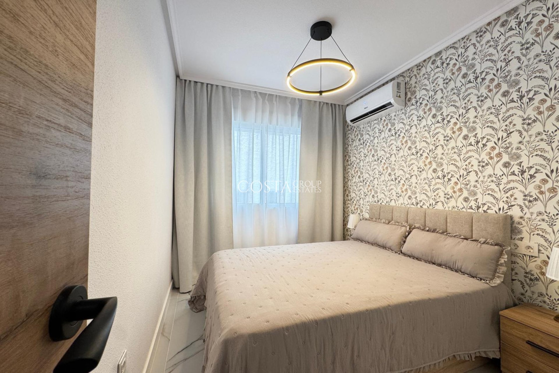 Herverkoop - Apartments -
Torrevieja - Torrevieja Centro