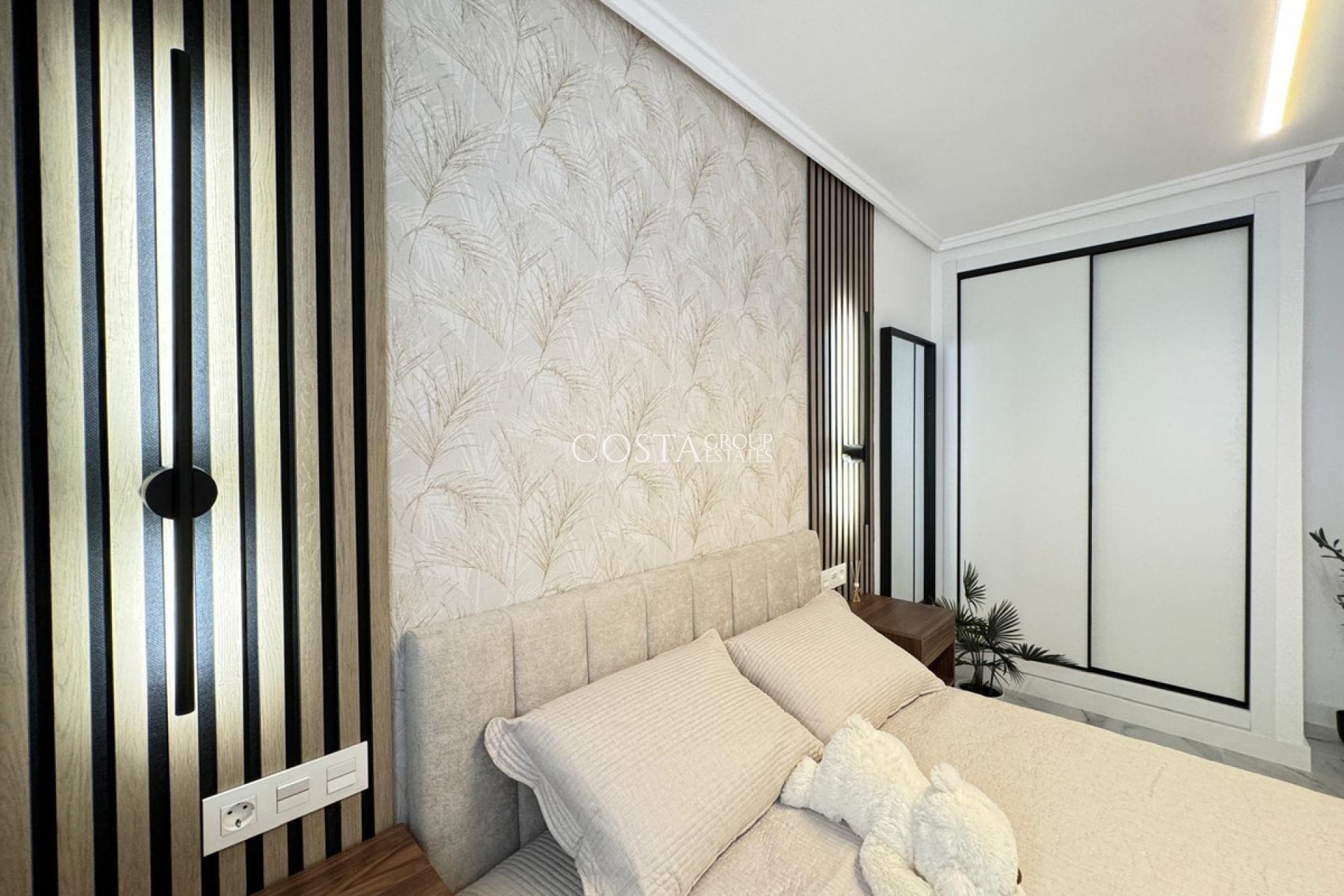 Herverkoop - Apartments -
Torrevieja - Torrevieja Centro