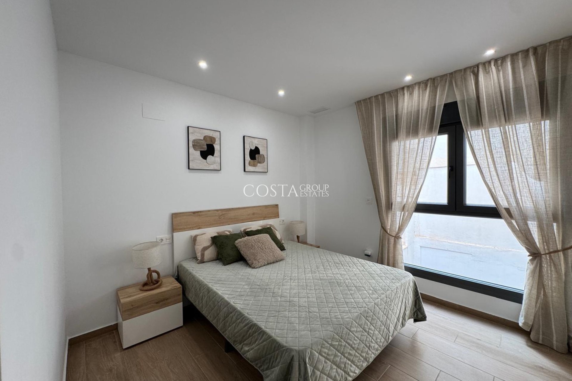 Herverkoop - Apartments -
Torrevieja - Torrevieja Centro