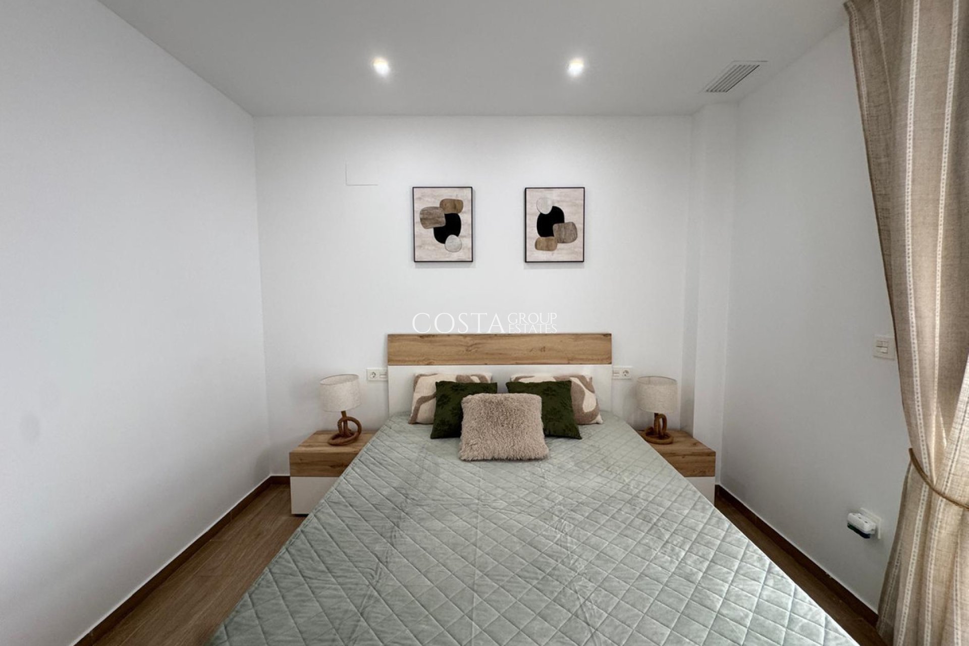 Herverkoop - Apartments -
Torrevieja - Torrevieja Centro