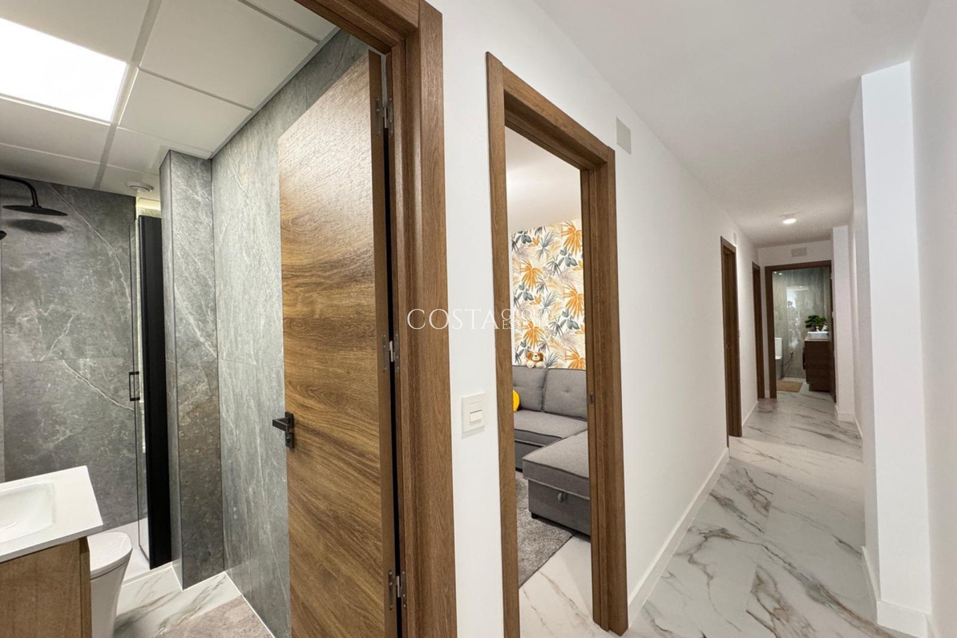 Herverkoop - Apartments -
Torrevieja - Torrevieja Centro