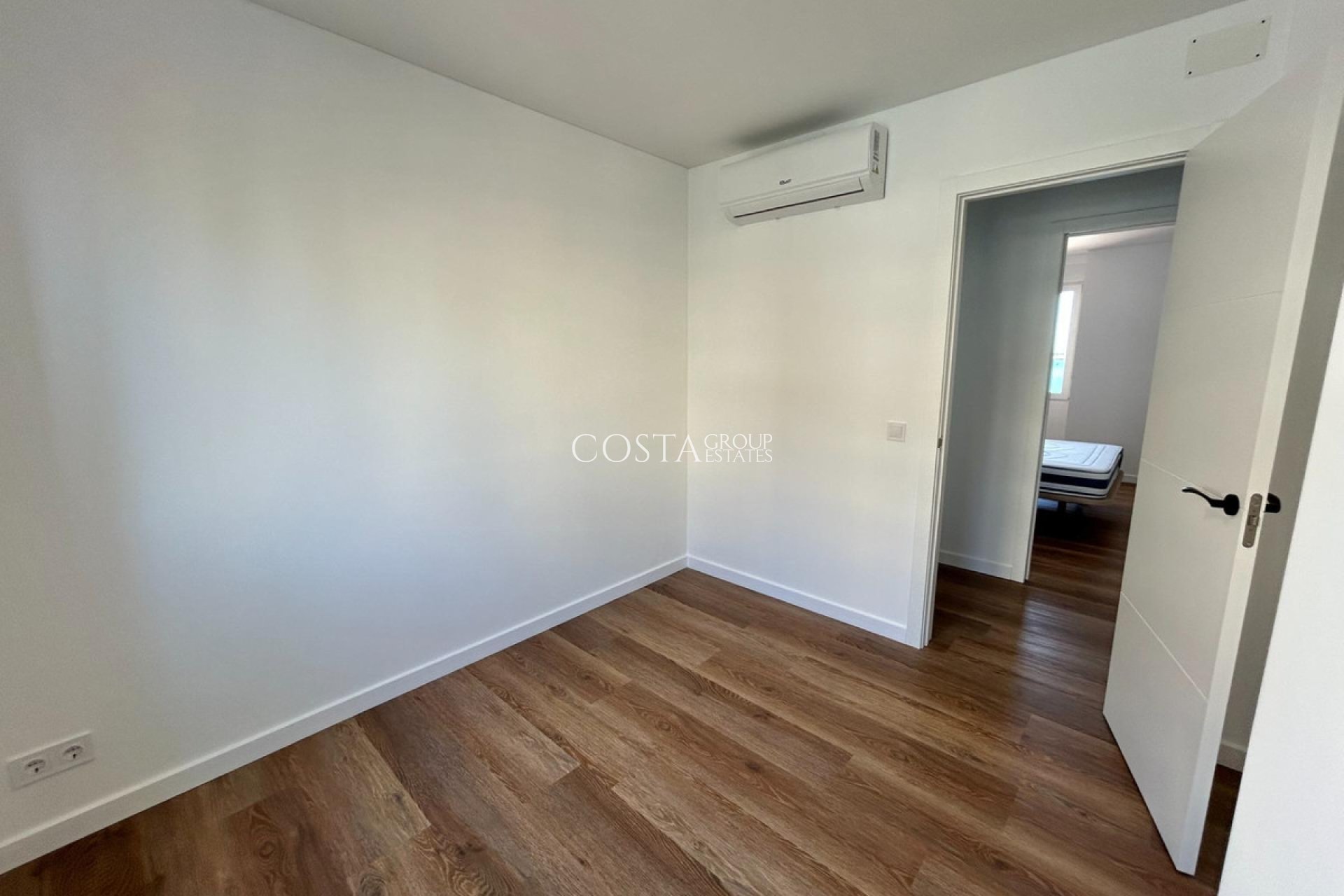 Herverkoop - Apartments -
Torrevieja - Torrevieja Centro