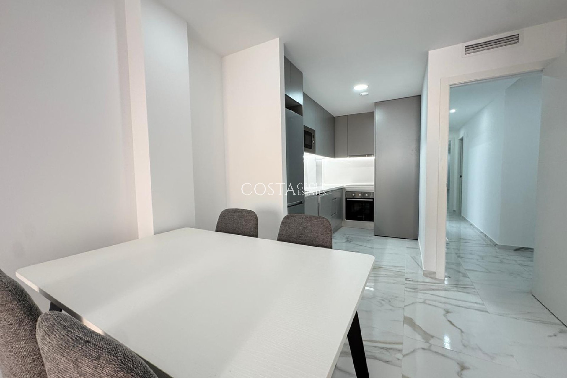 Herverkoop - Apartments -
Torrevieja - Torrevieja Centro