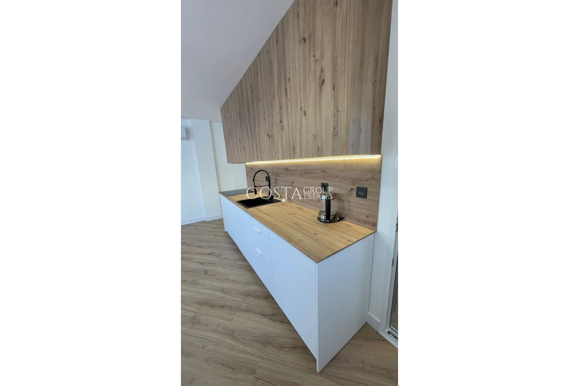 Herverkoop - Apartments -
Torrevieja - Torrevieja Centro