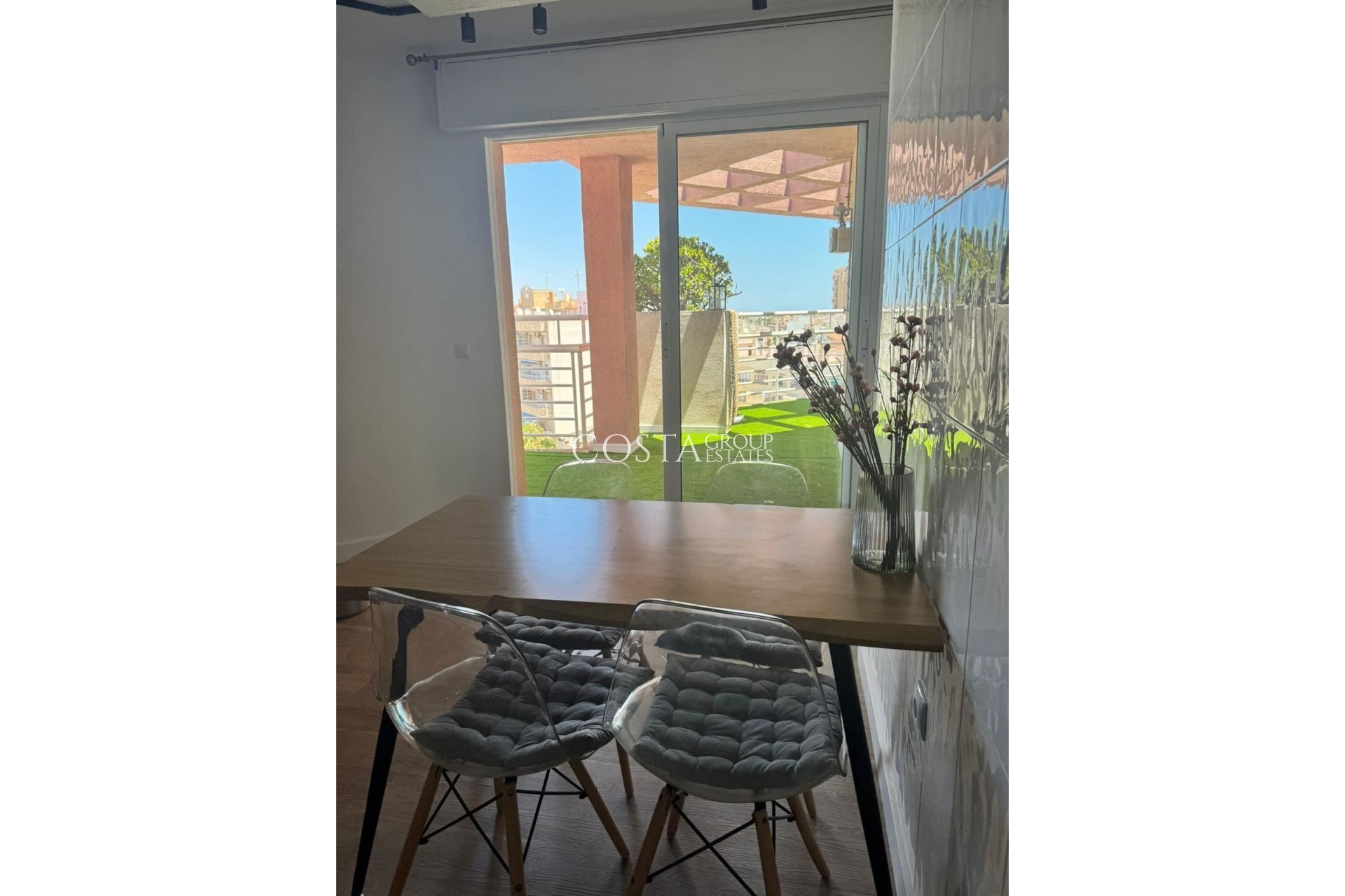 Herverkoop - Apartments -
Torrevieja - Torrevieja Centro