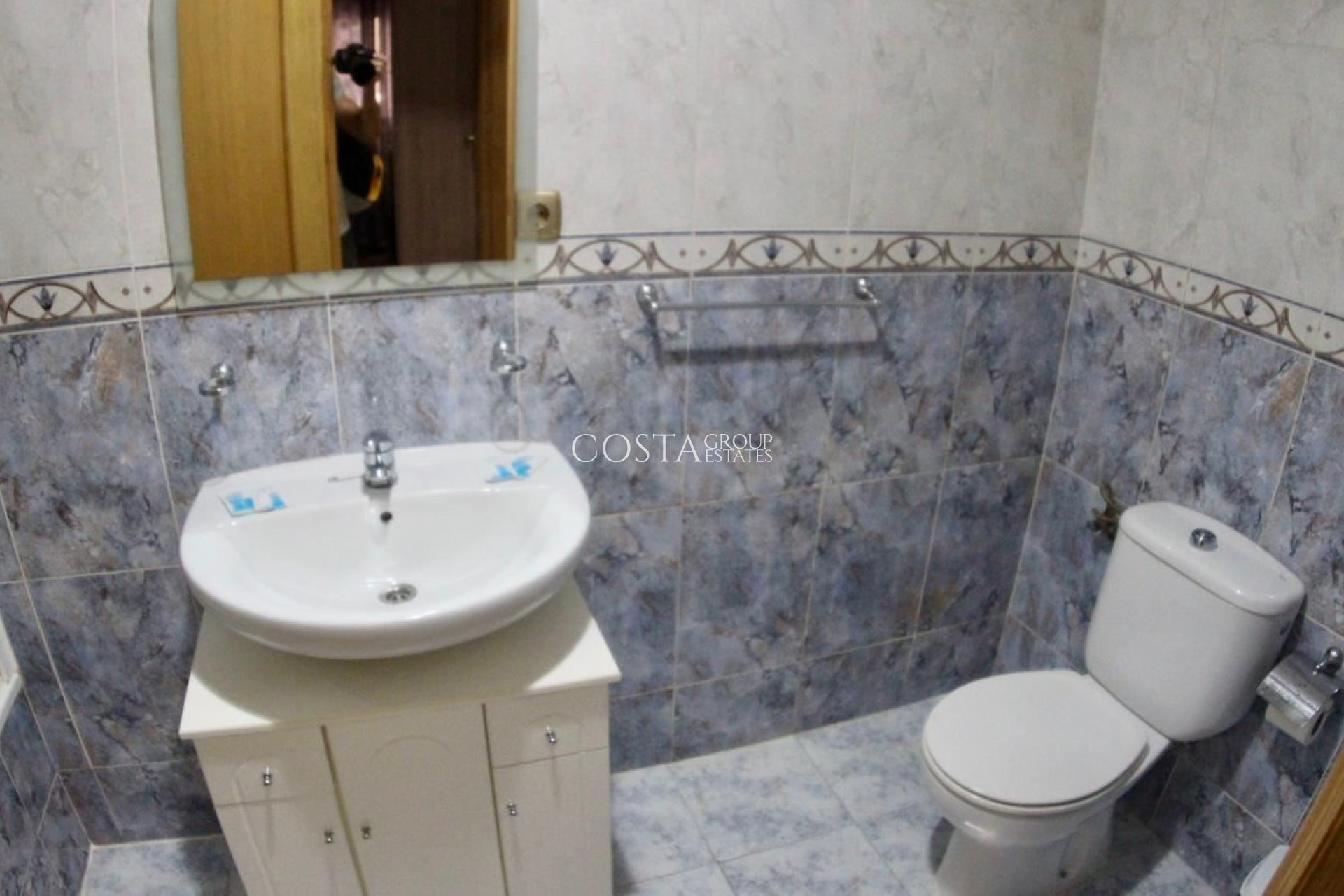 Herverkoop - Apartments -
Torrevieja - Torrevieja Centro