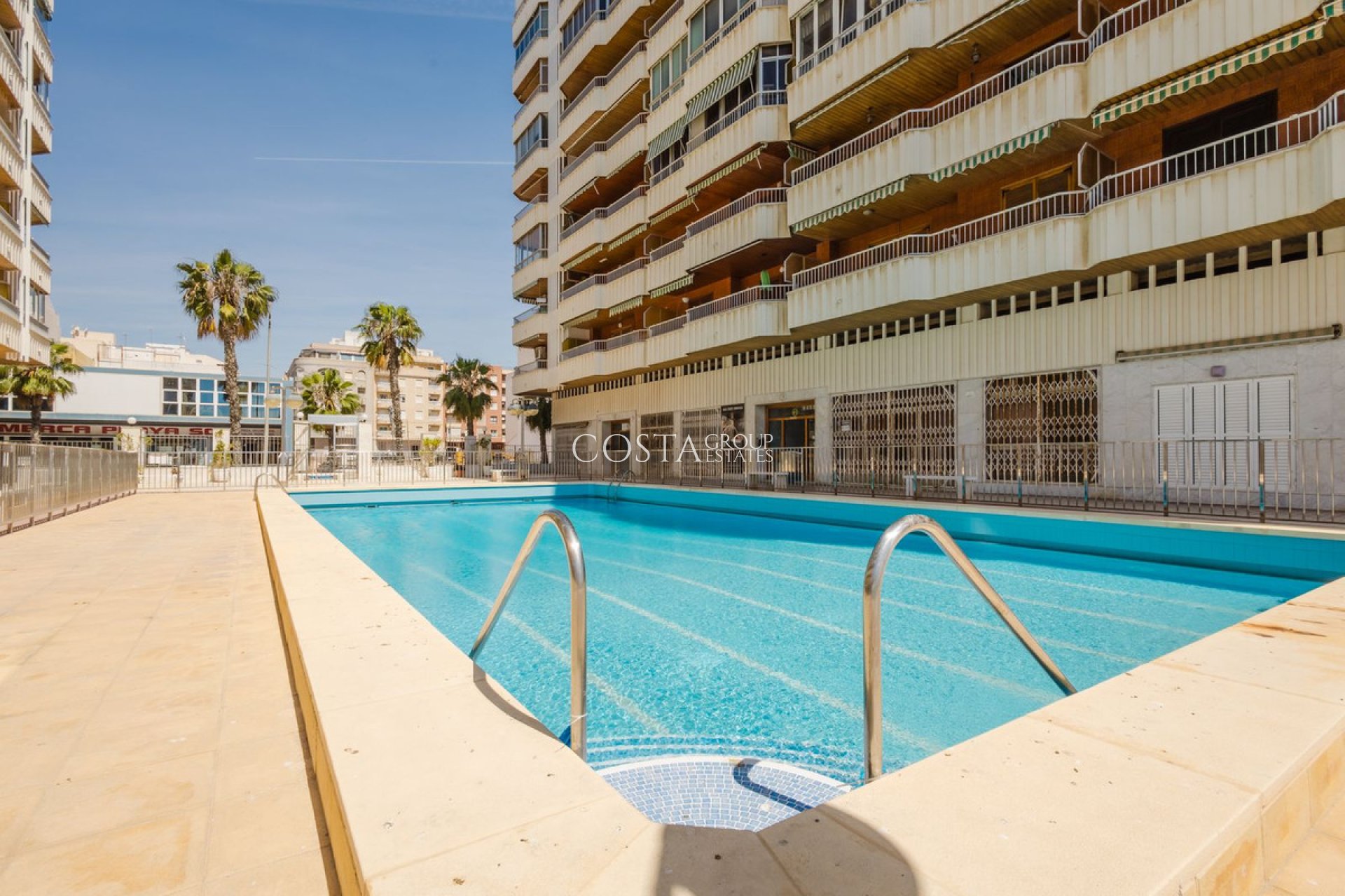 Herverkoop - Apartments -
Torrevieja - Torrevieja Centro