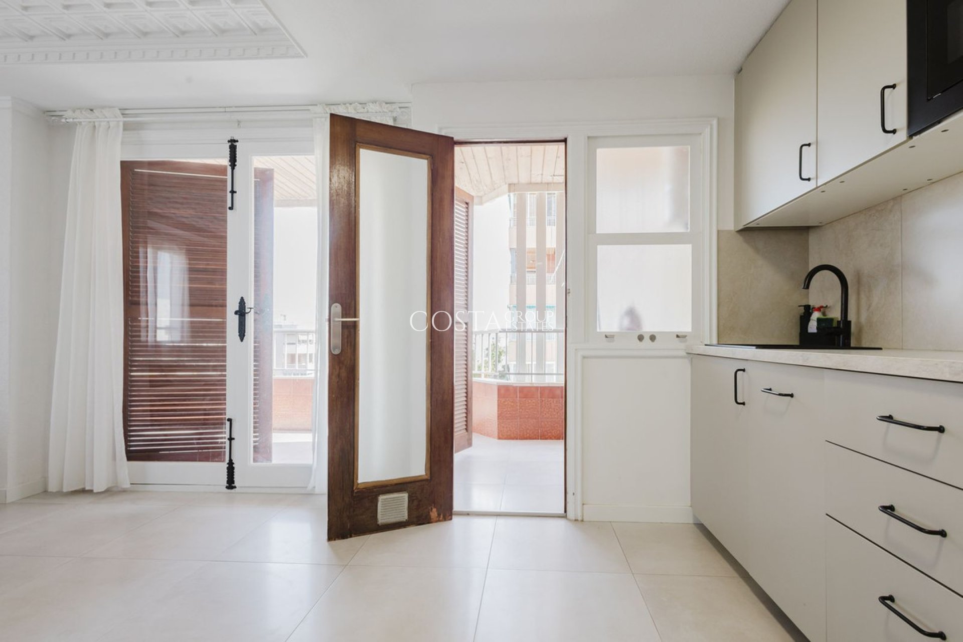 Herverkoop - Apartments -
Torrevieja - Torrevieja Centro