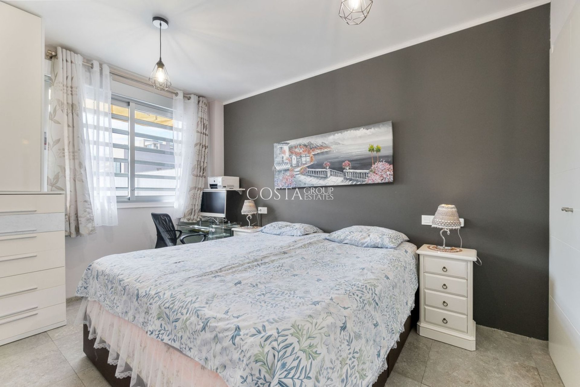 Herverkoop - Apartments -
Torrevieja - Torrevieja Centro