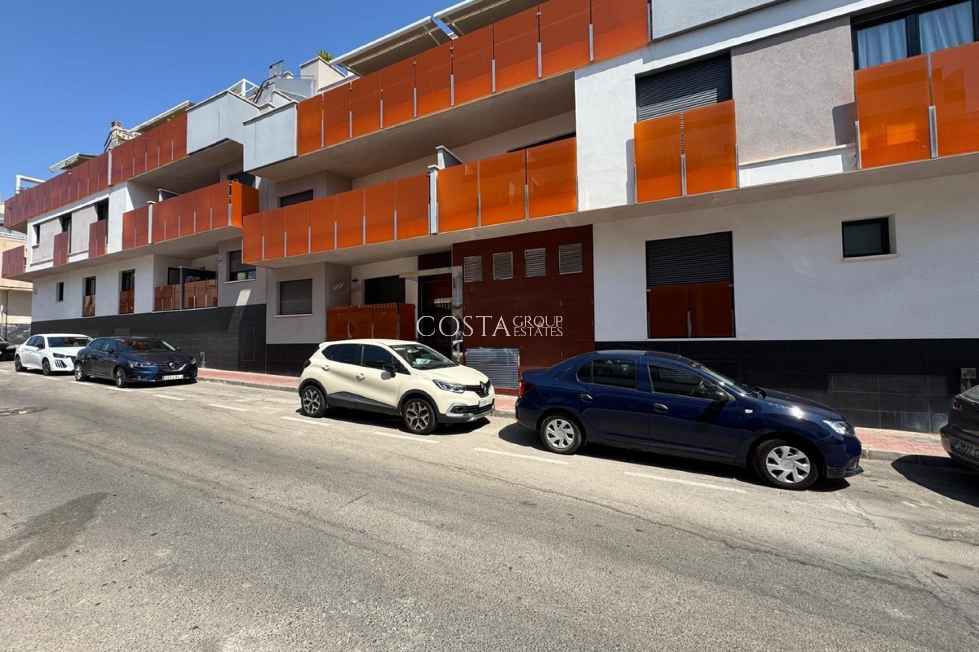 Herverkoop - Apartments -
Torrevieja