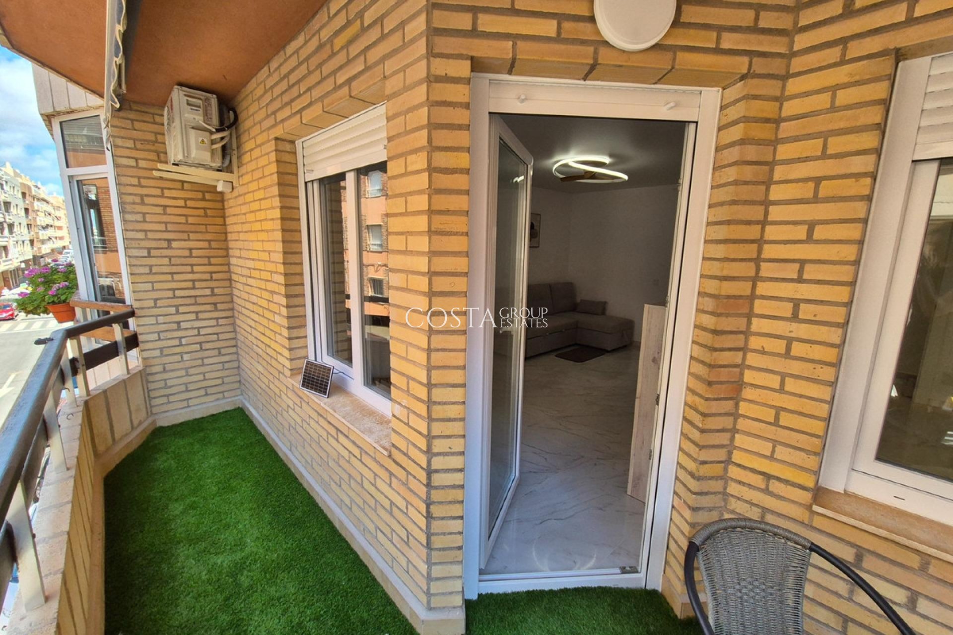 Herverkoop - Apartments -
Torrevieja