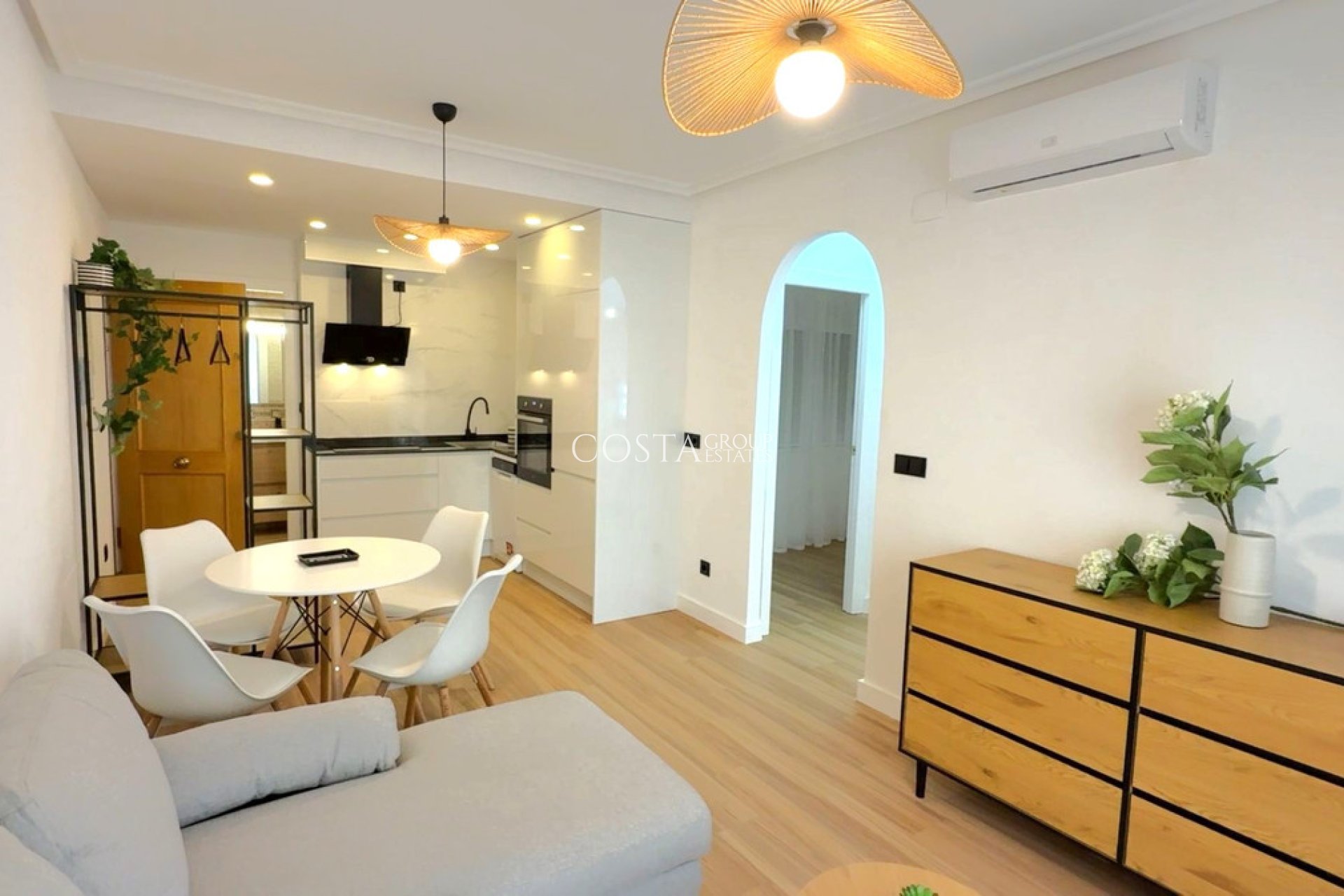 Herverkoop - Apartments -
Torrevieja