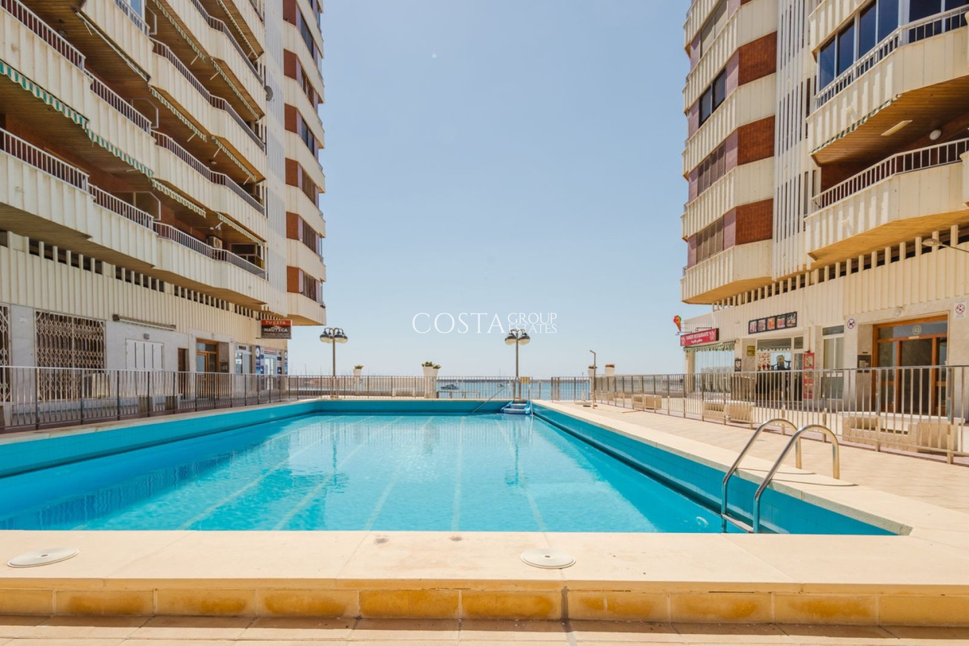 Herverkoop - Apartments -
Torrevieja