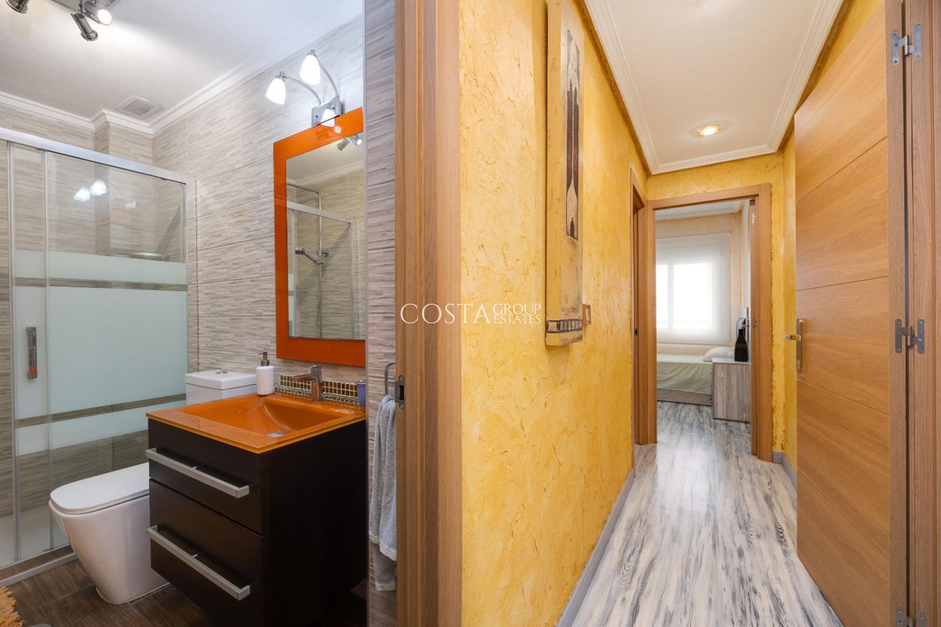 Herverkoop - Apartments -
Torrevieja