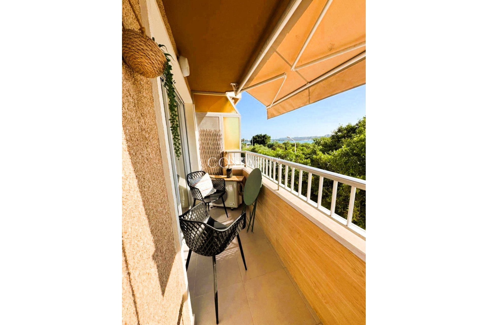 Herverkoop - Apartments -
Torrevieja