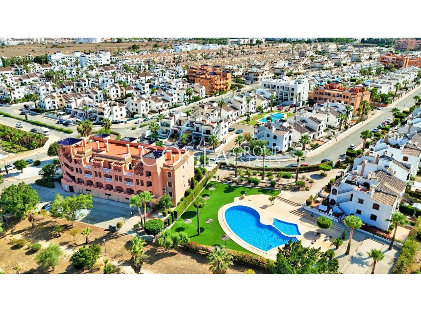 Herverkoop - Apartments -
Villamartín - PAU 8