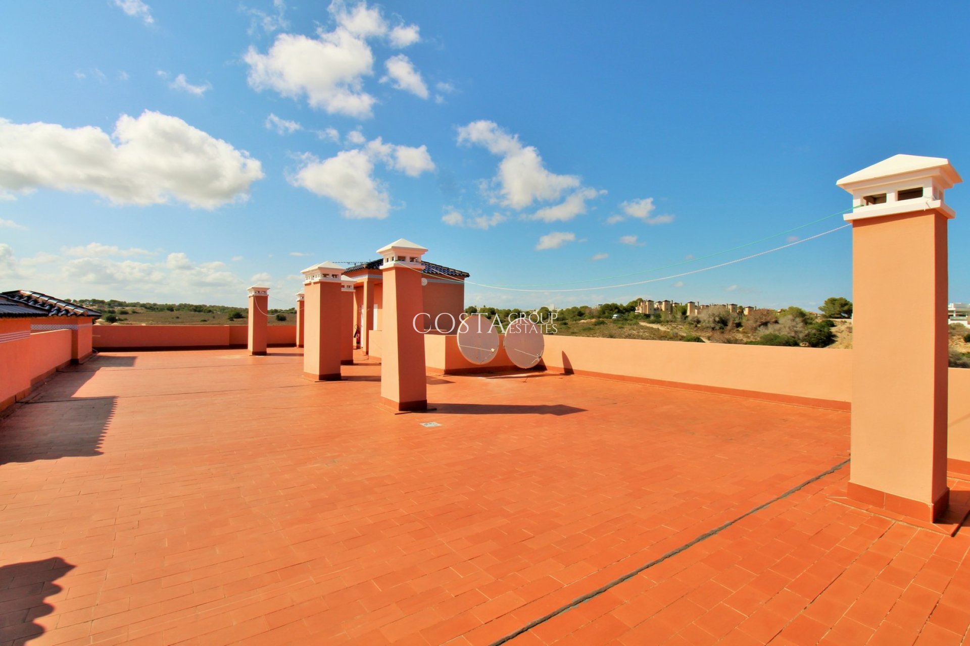 Herverkoop - Apartments -
Villamartín - PAU 8