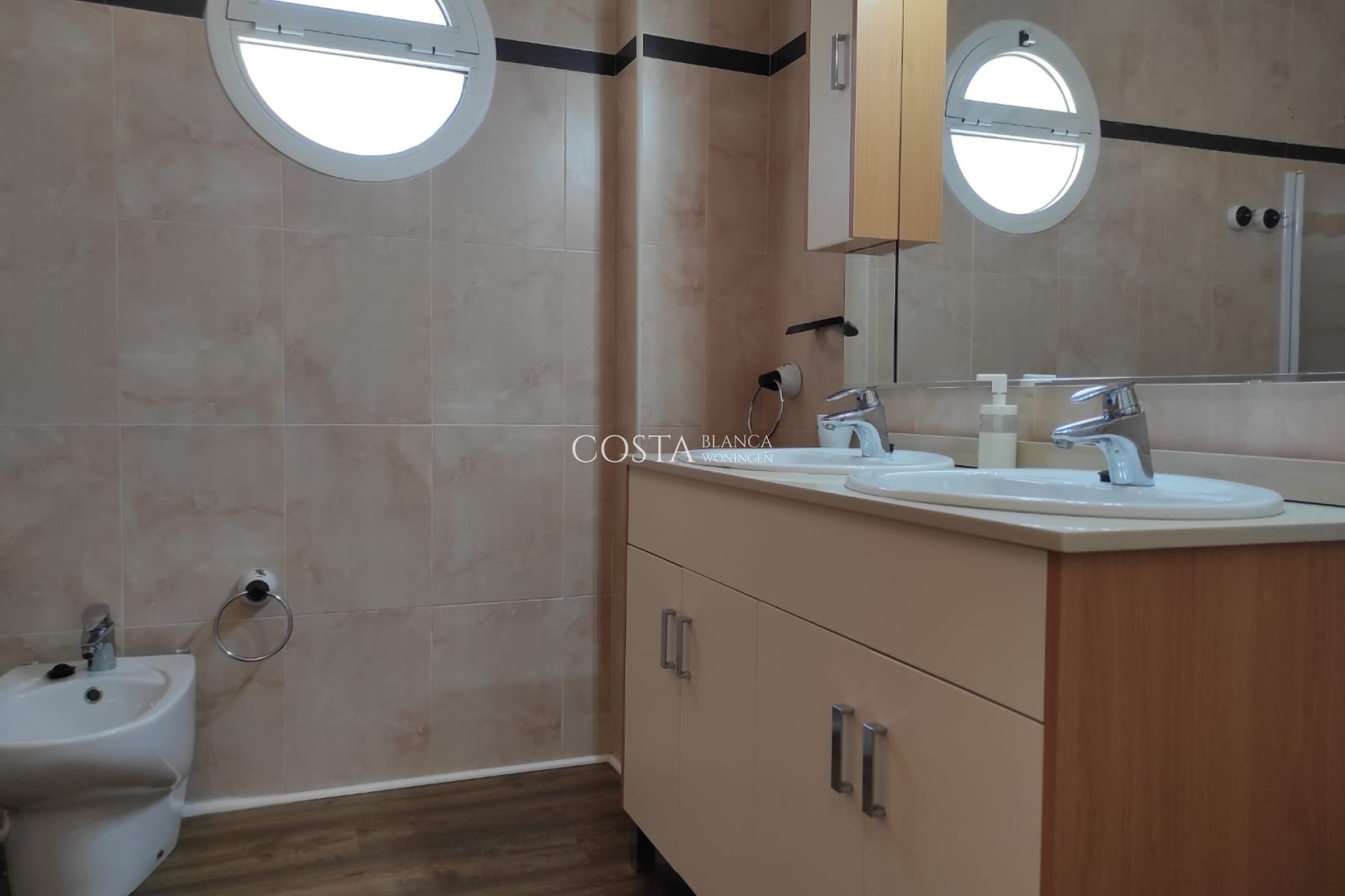 Herverkoop - Appartement -
Mil Palmeras