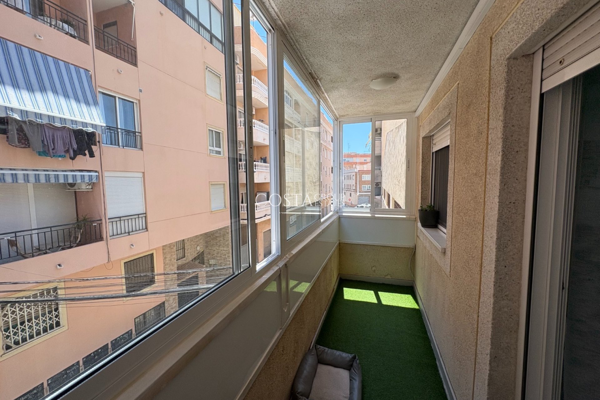 Herverkoop - Appartement -
Torrevieja - Centro