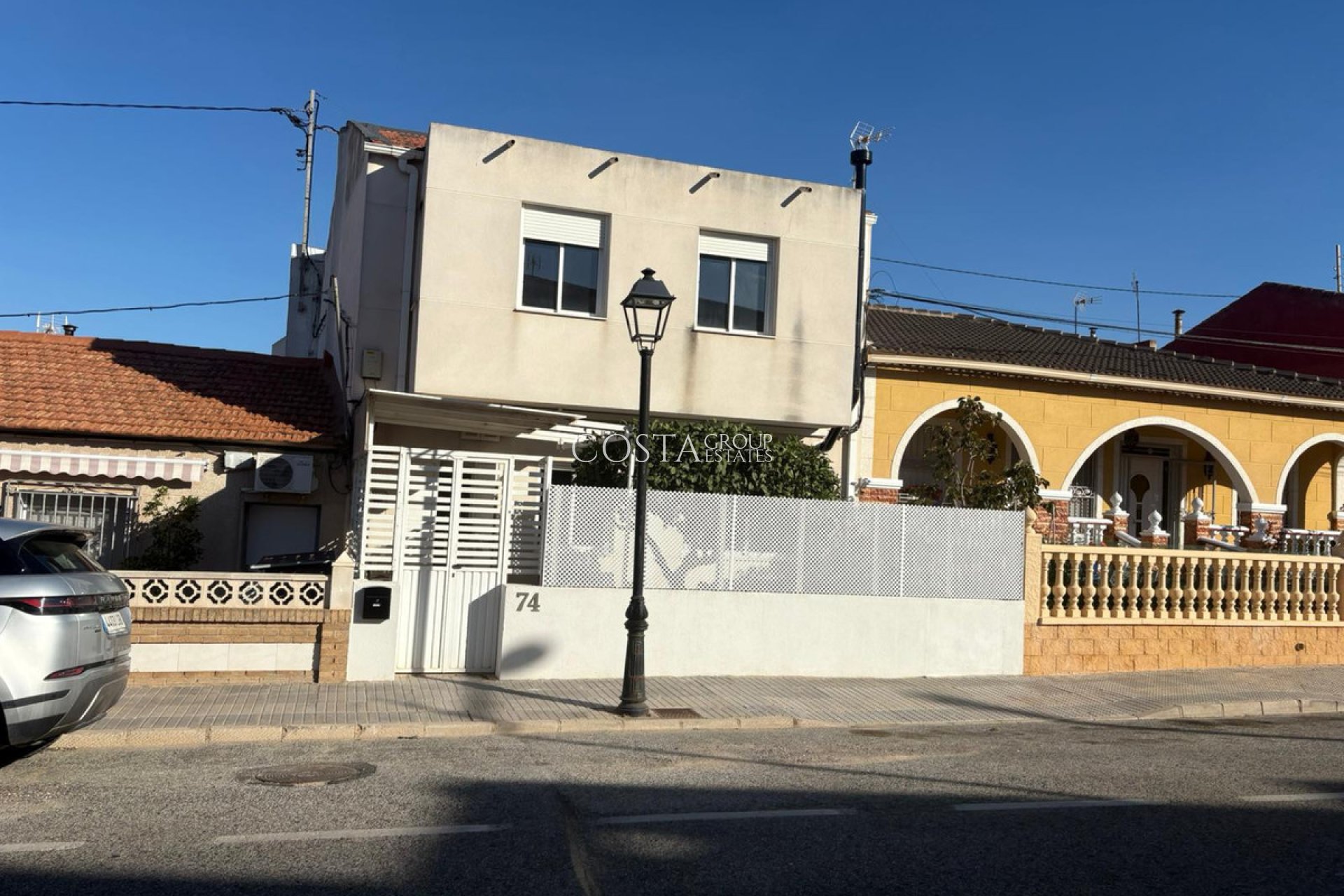 Herverkoop - Huis -
Algorfa