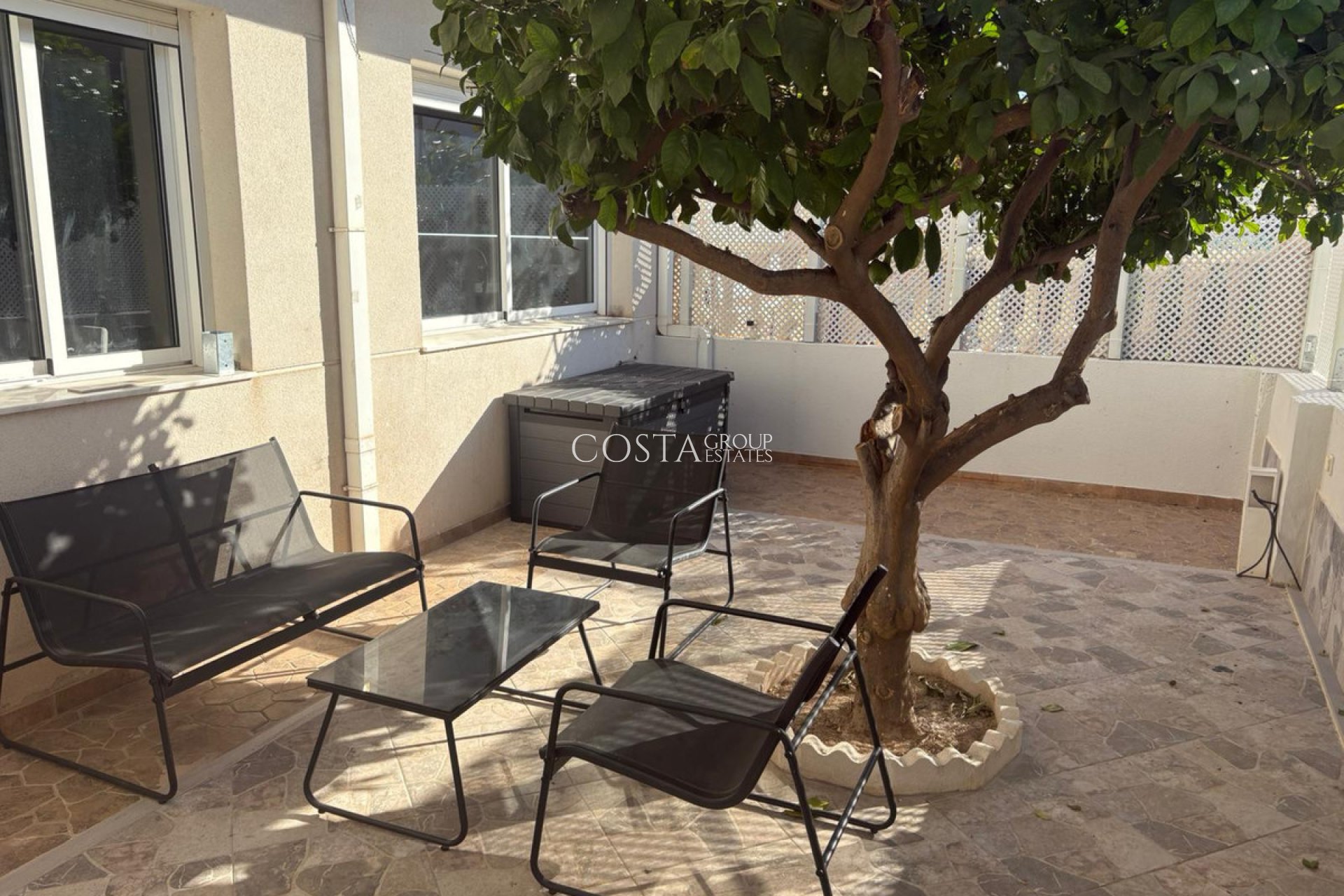 Herverkoop - Huis -
Algorfa