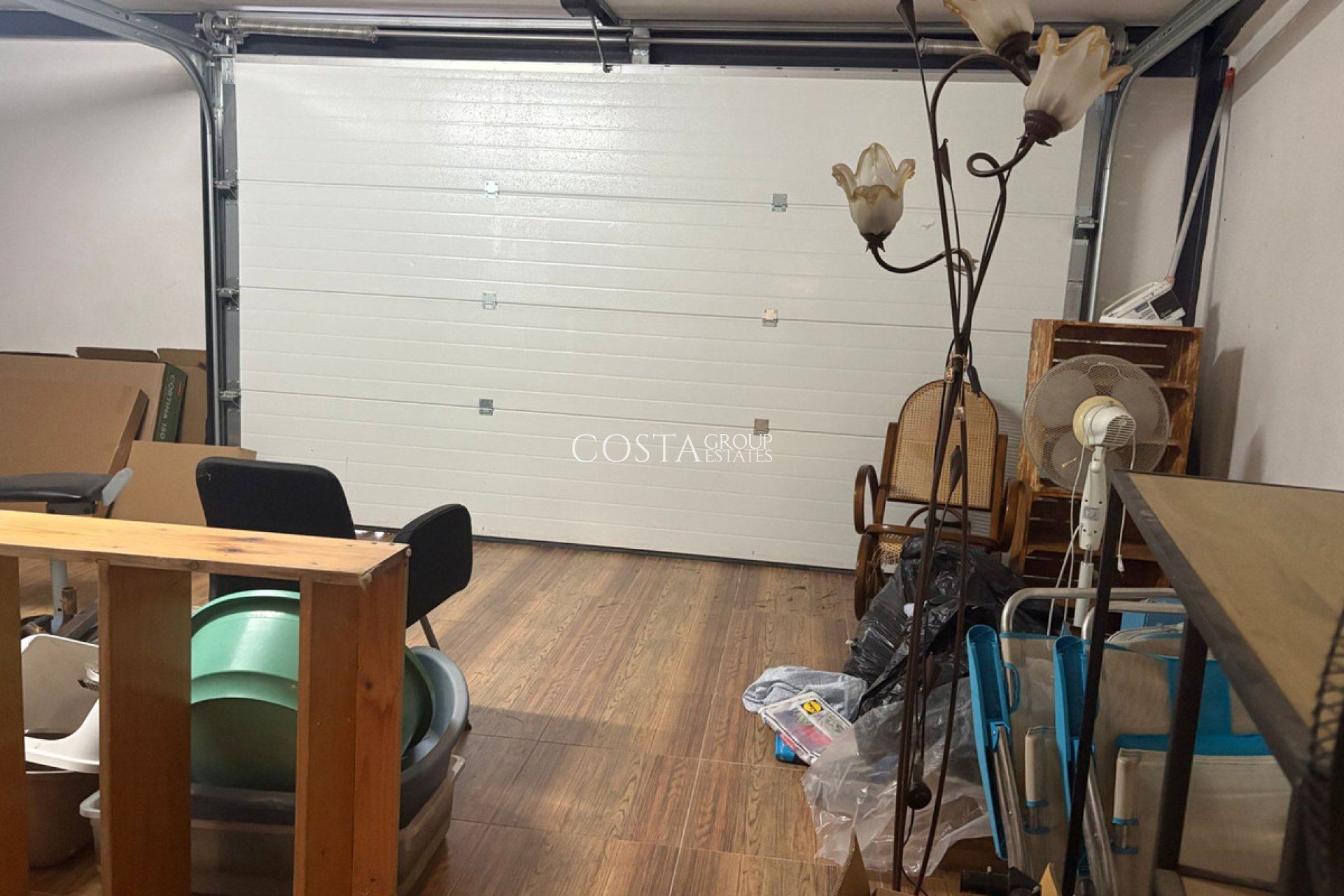 Herverkoop - Huis -
Algorfa