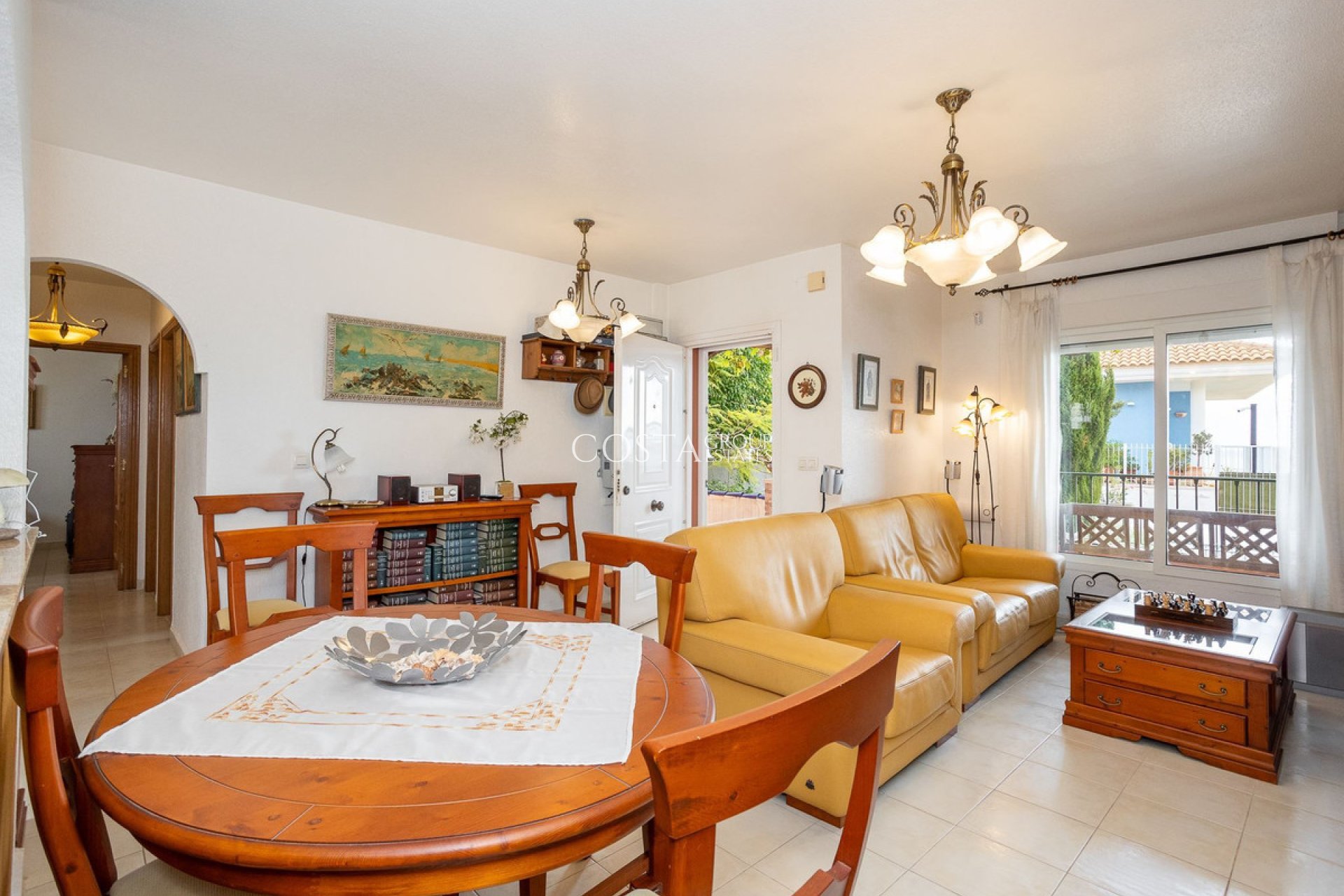 Herverkoop - Huis -
Cartagena - El Carmoli