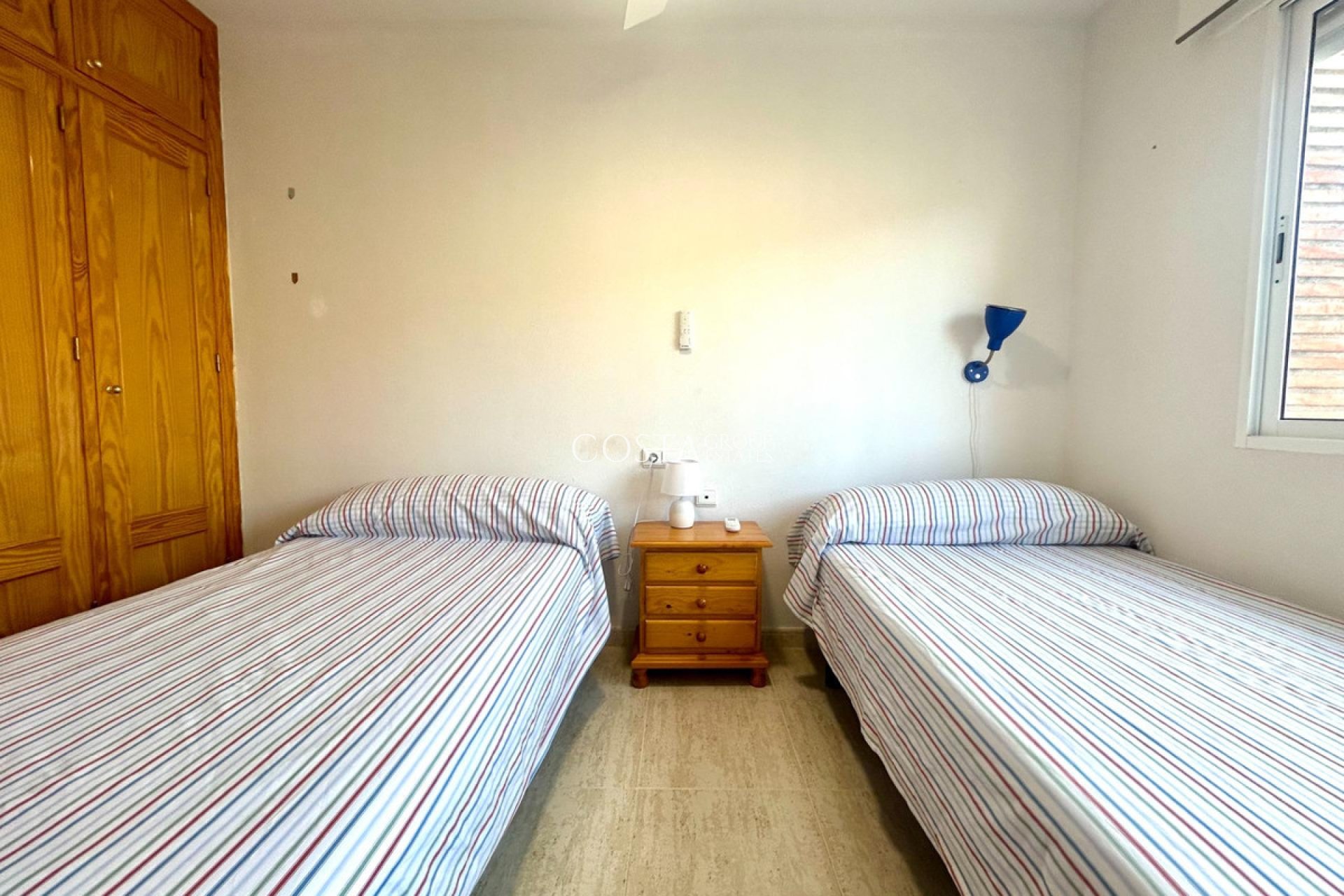 Herverkoop - Huis -
Orihuela - Campoamor