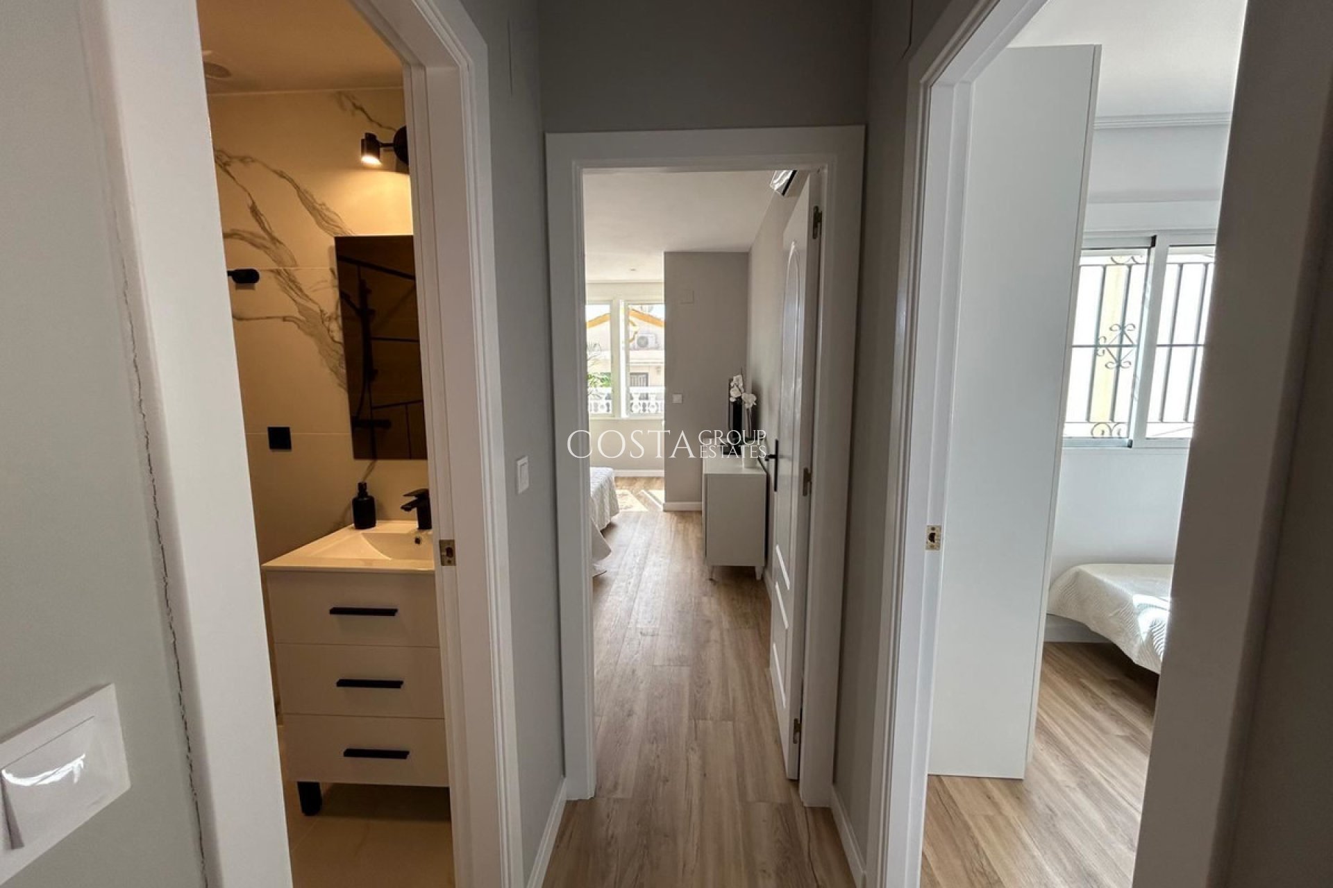 Herverkoop - Huis -
Orihuela Costa - La Florida