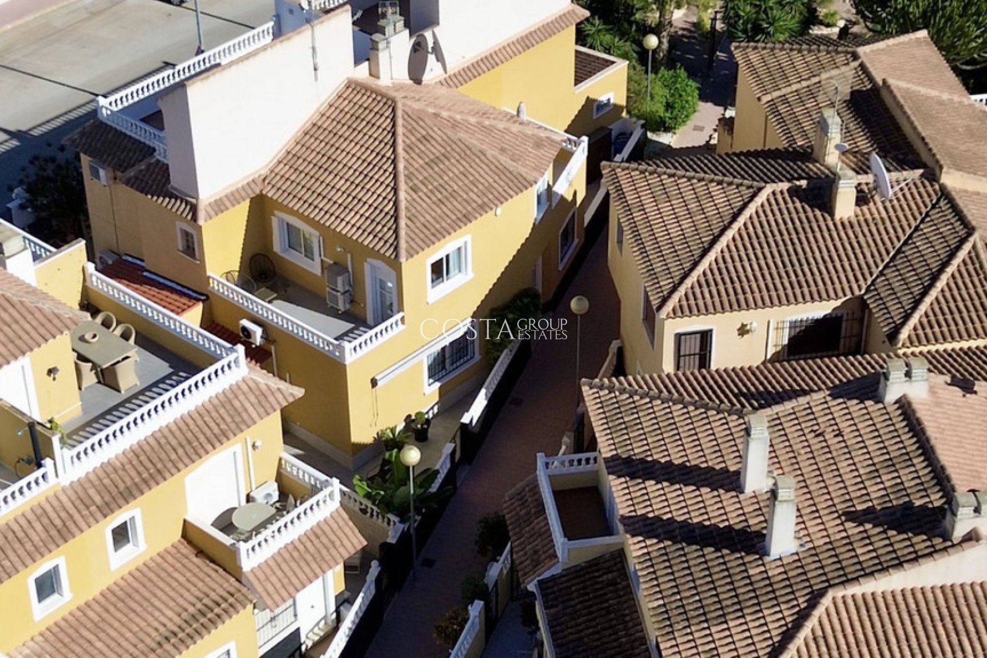 Herverkoop - Huis -
Orihuela Costa - La Florida