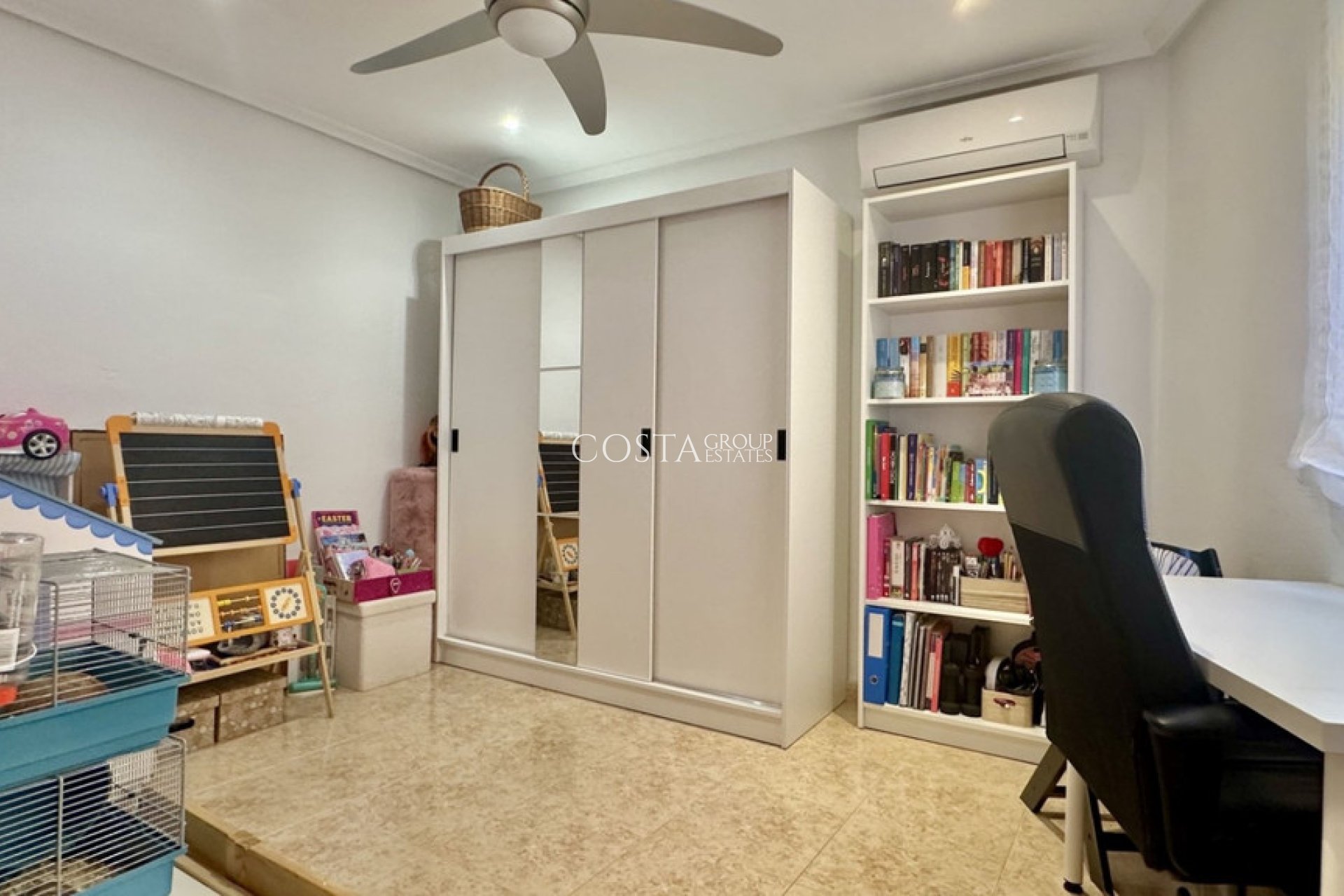 Herverkoop - Huis -
Orihuela Costa - La Florida