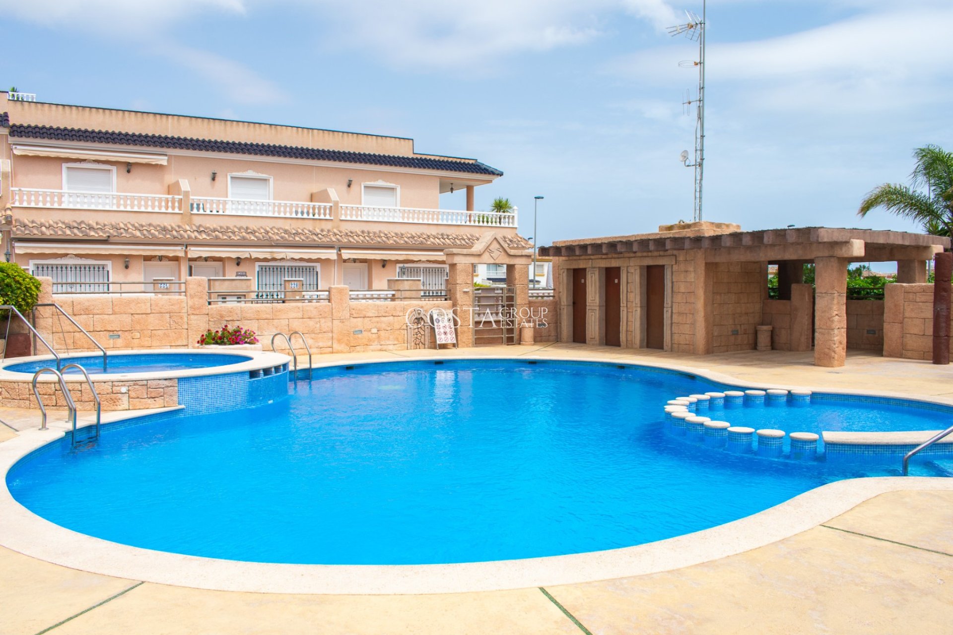 Herverkoop - Huis -
Orihuela Costa - Los Dolses